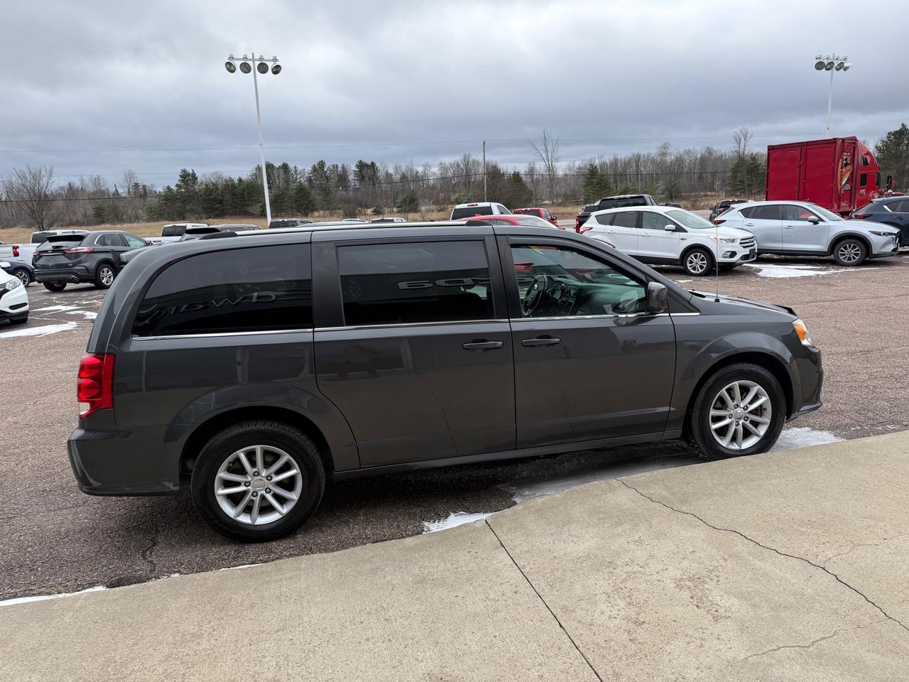 2019 Dodge Grand Caravan CVP/SXT Passenger Van Photo