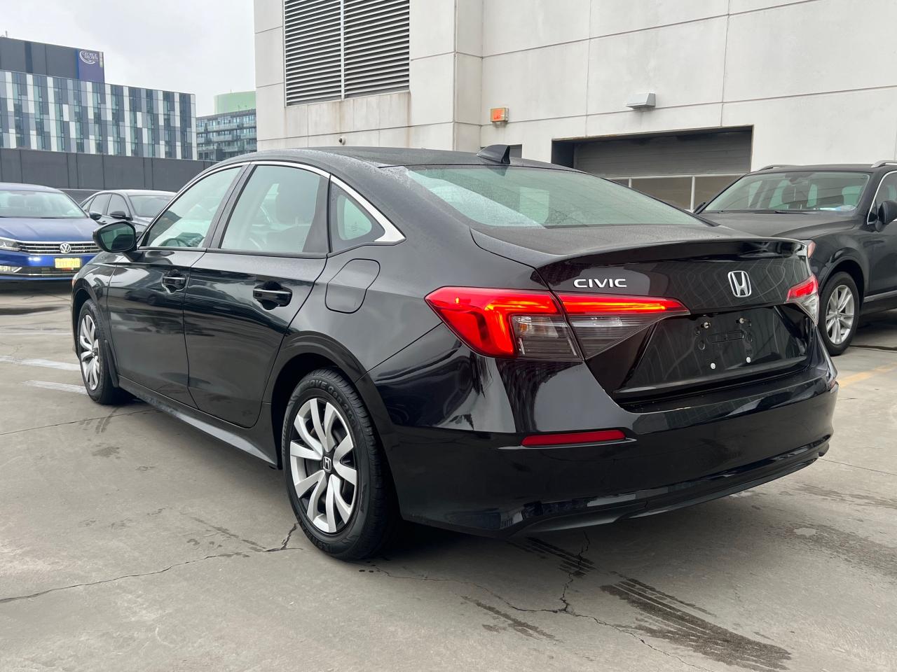 2022 Honda Civic LX 4dr Sedan Photo4