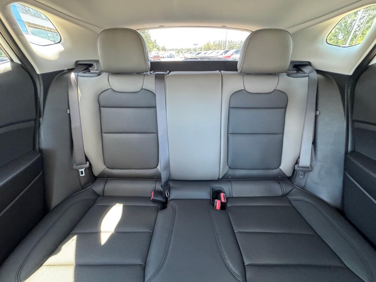 2025 Chevrolet Trax FWD 4dr ACTIV Photo