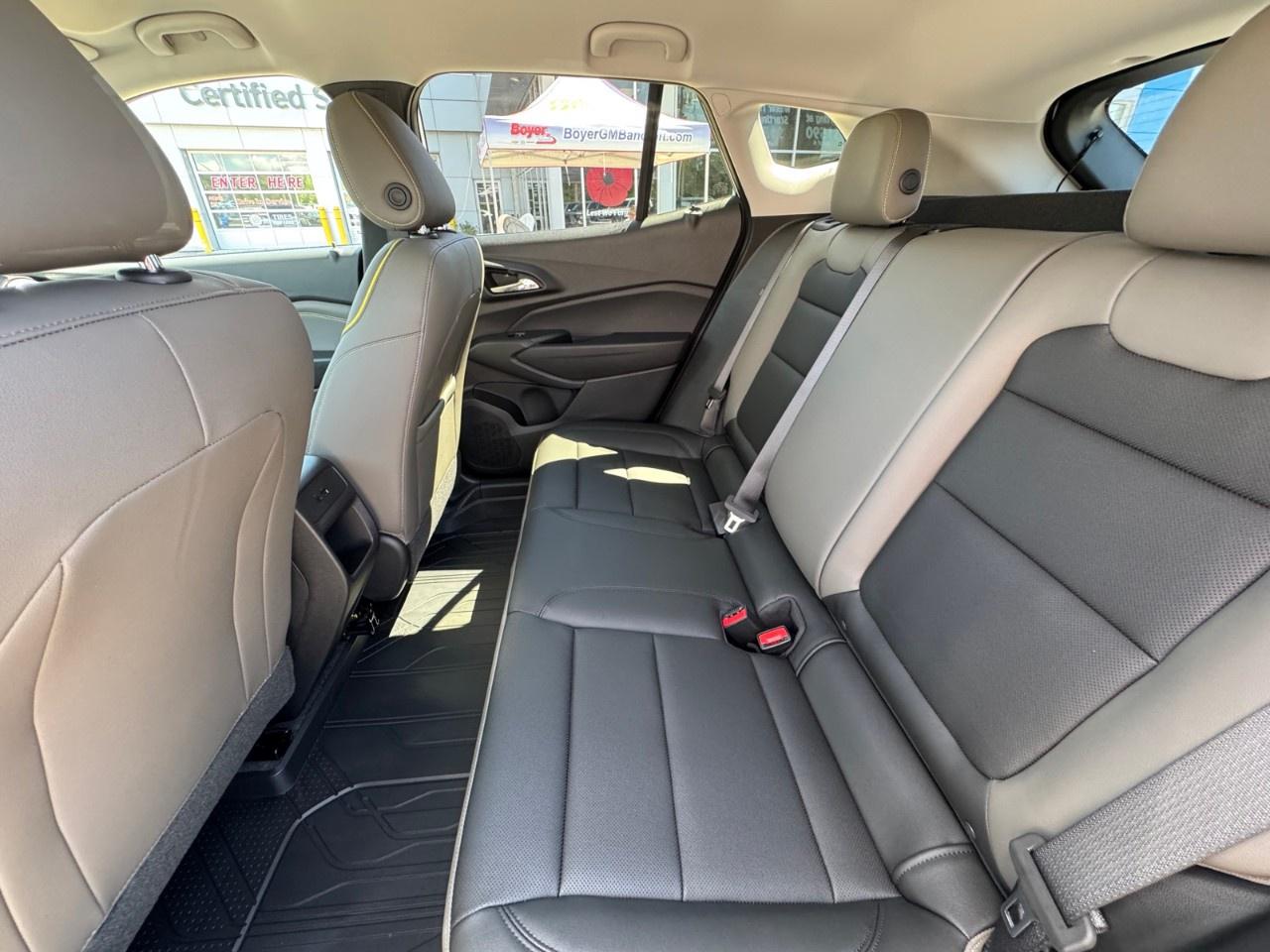 2025 Chevrolet Trax FWD 4dr ACTIV Photo