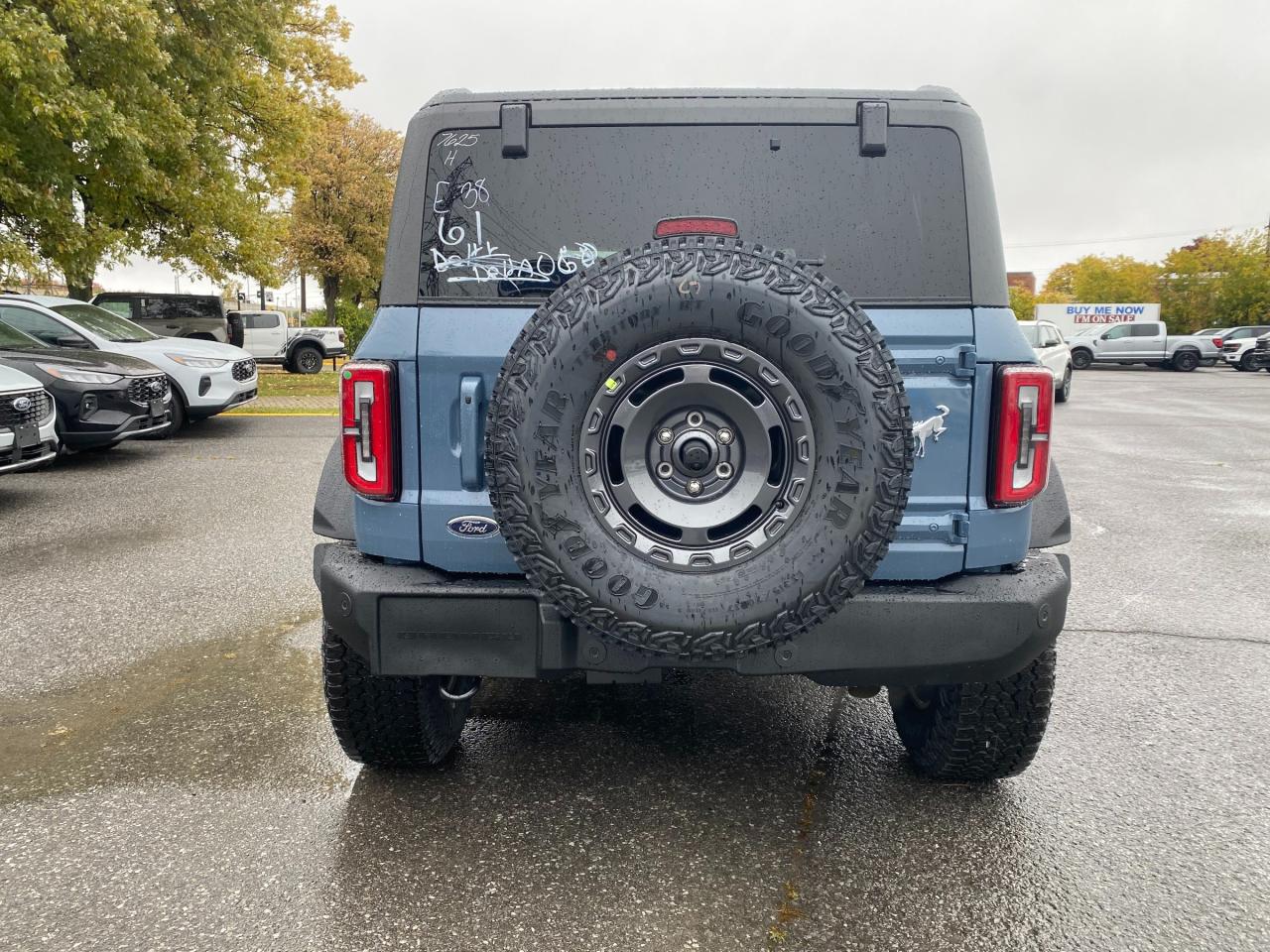 2025 Ford Bronco Outer Banks 4dr 4x4 Photo4