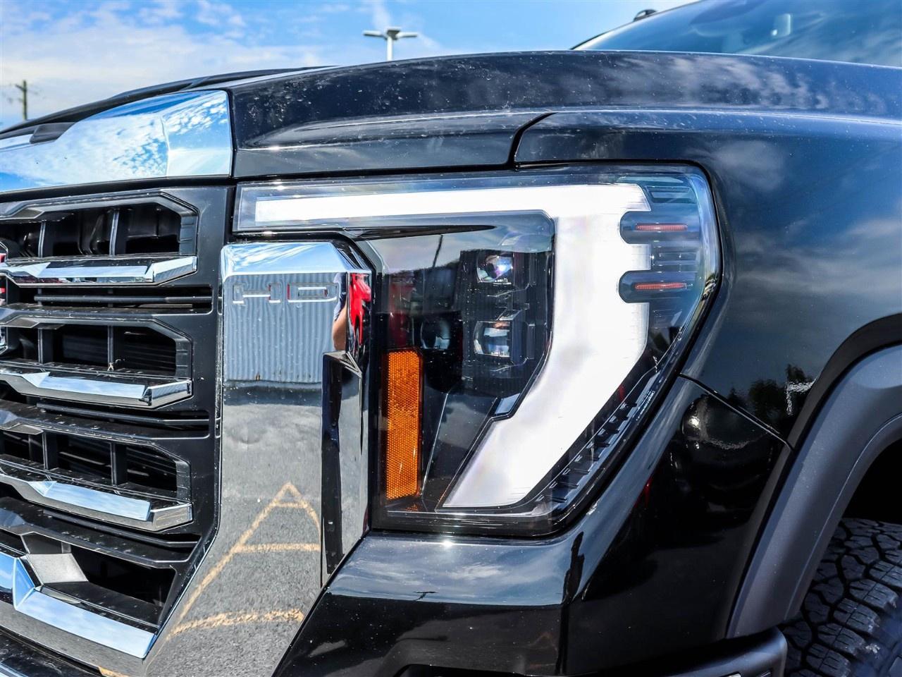 2026 GMC Sierra 3500HD 4WD Crew Cab Standard Box SLE Photo