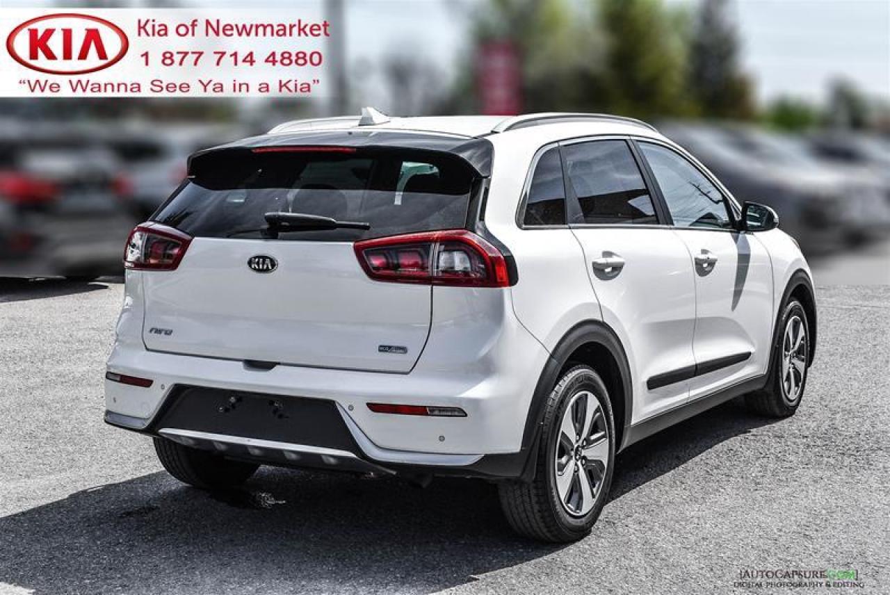 2018 Kia NIRO EX Premium 4dr Front-Wheel Drive Sport Utility Photo4