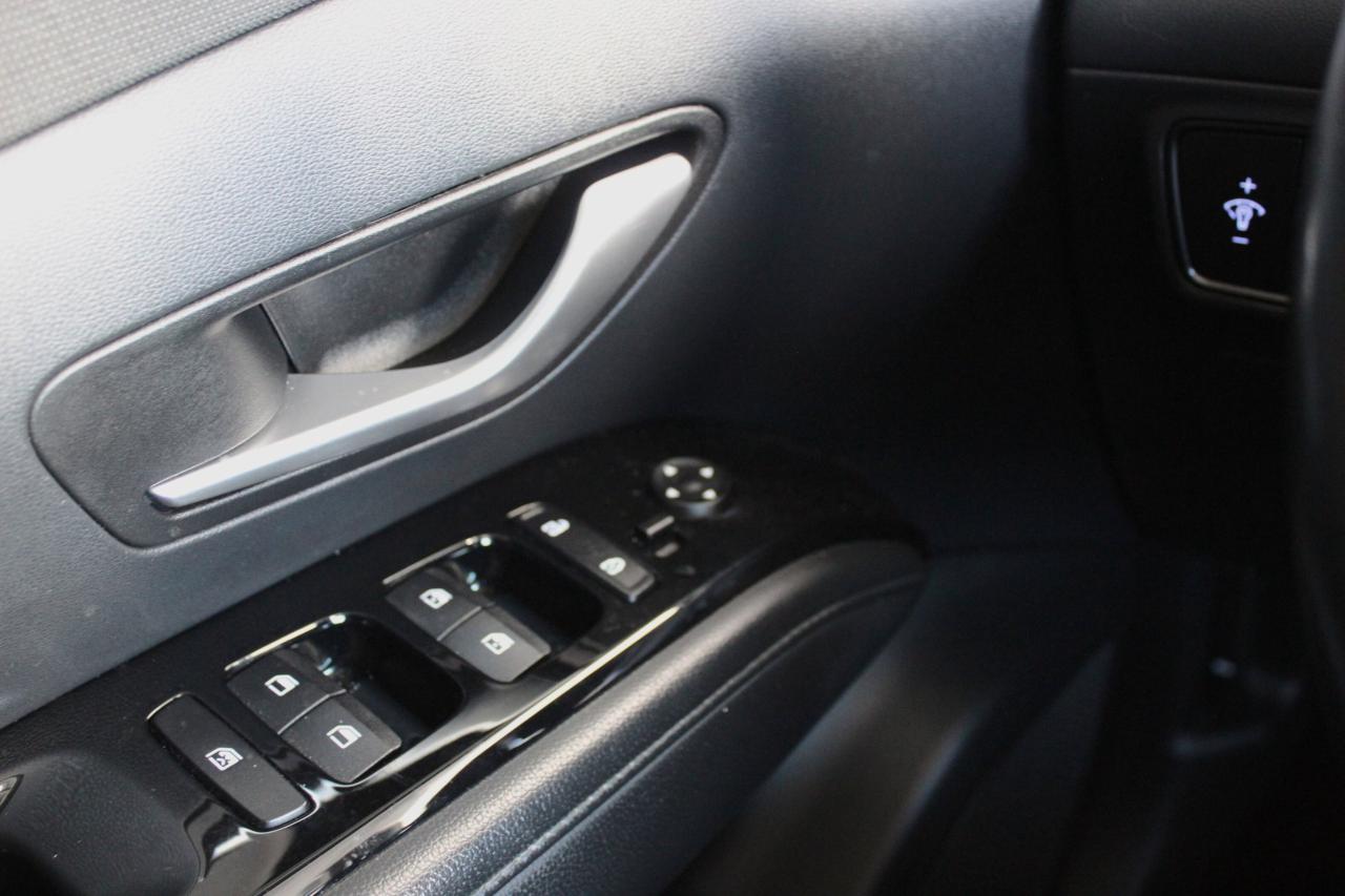 2023 Hyundai Tucson Urban Edition AWD 1-Owner Photo