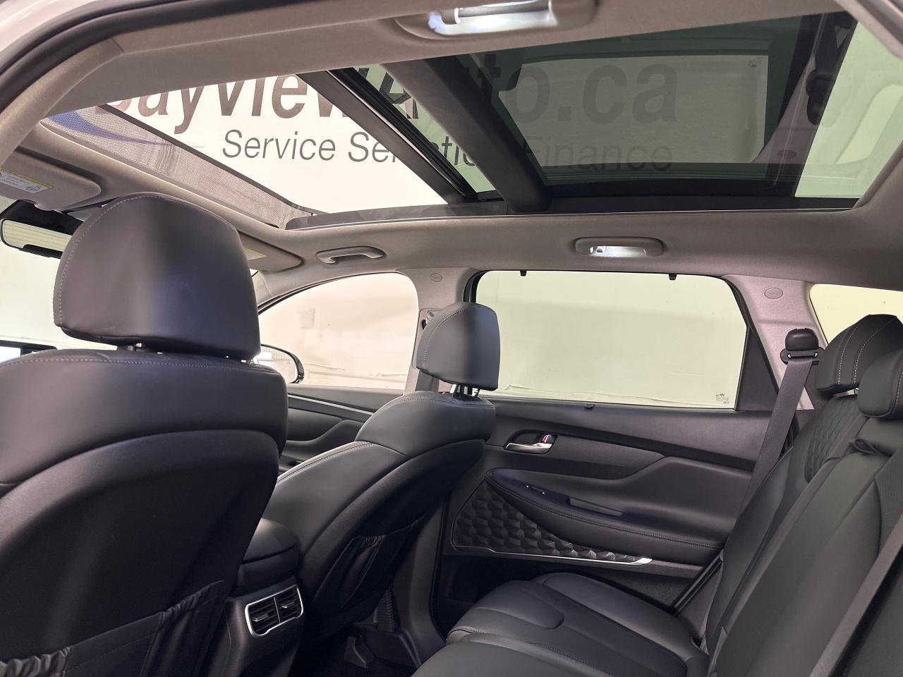 2023 Hyundai Santa Fe HEV Luxury 4dr All-Wheel Drive Photo