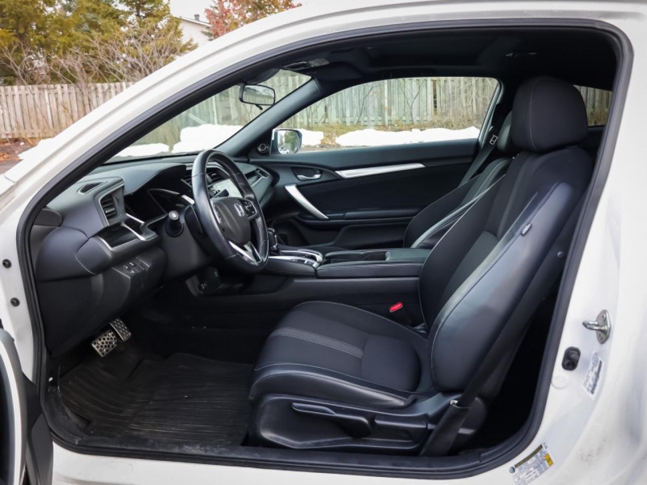 2019 Honda Civic Coupe Sport CVT Photo