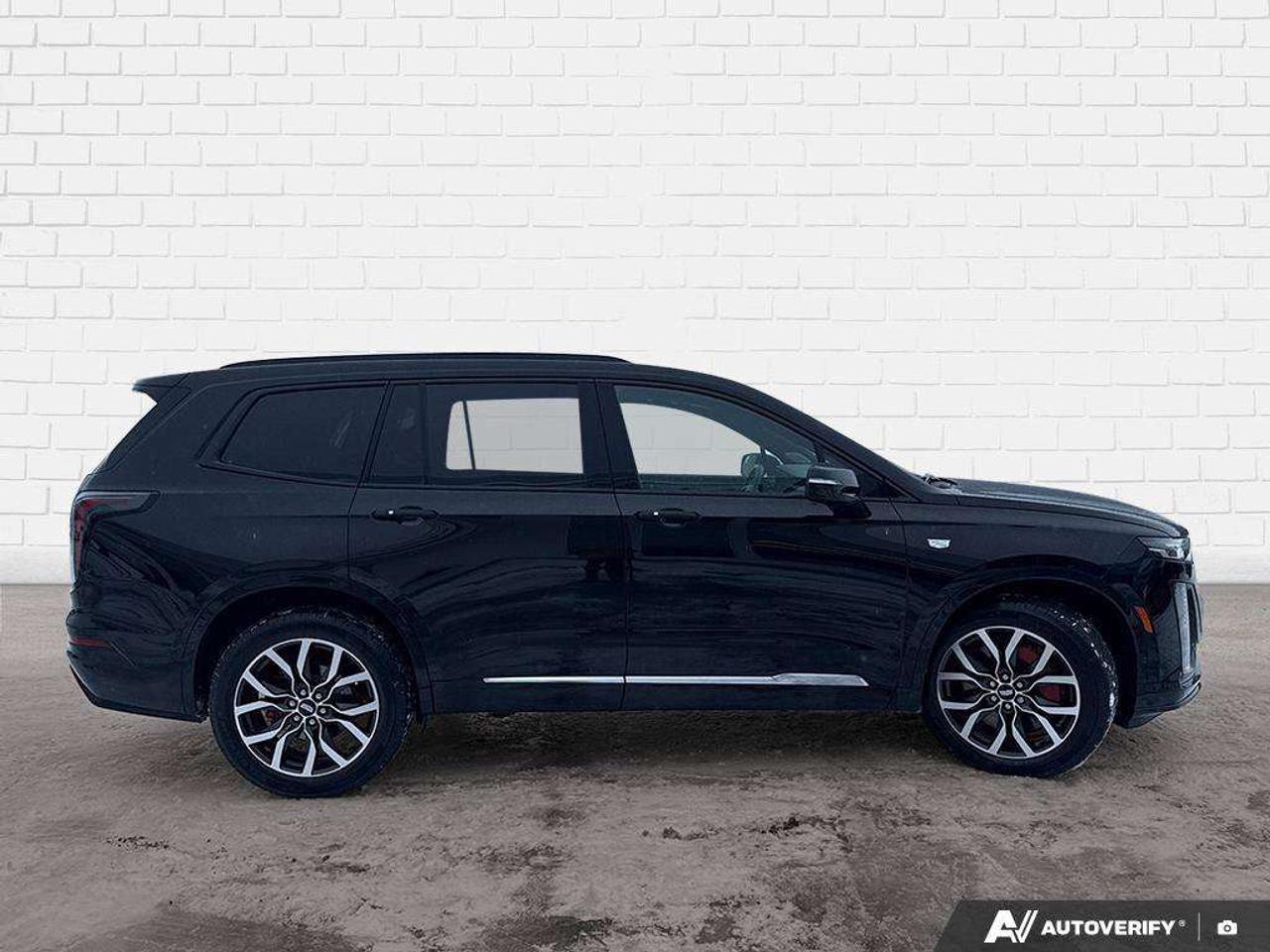 2025 Cadillac XT6 LOADED. SURROUND VISION RECORDER. AIR IONIZER. CERTIFIED. Photo