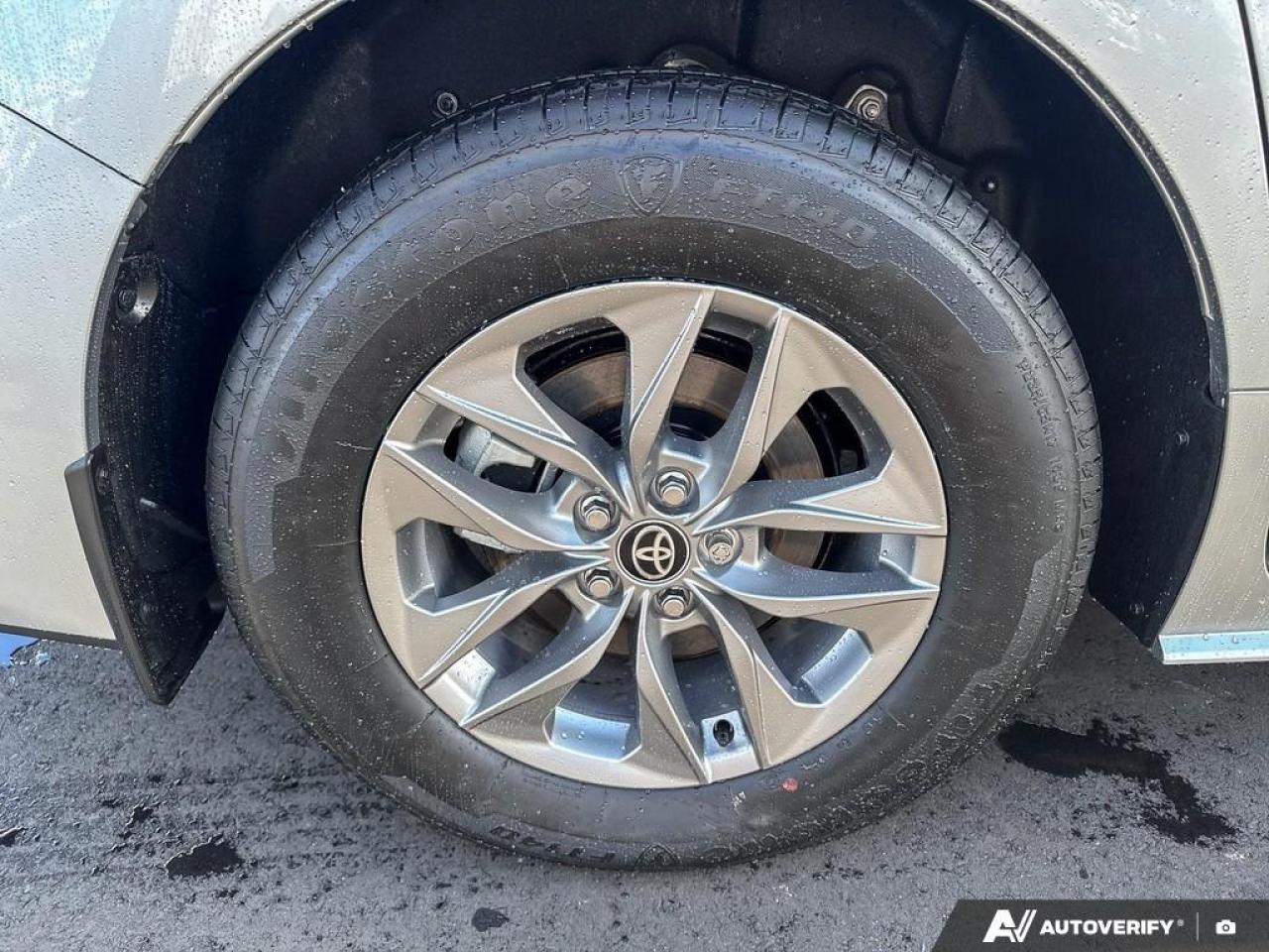 2025 Toyota Sienna LE 8-Passenger 4dr All-Wheel Drive Passenger Van Photo