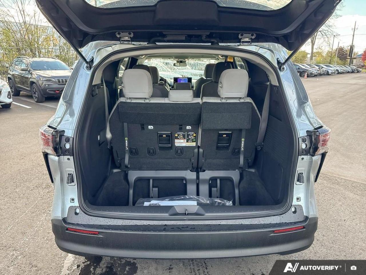 2025 Toyota Sienna LE 8-Passenger 4dr All-Wheel Drive Passenger Van Photo