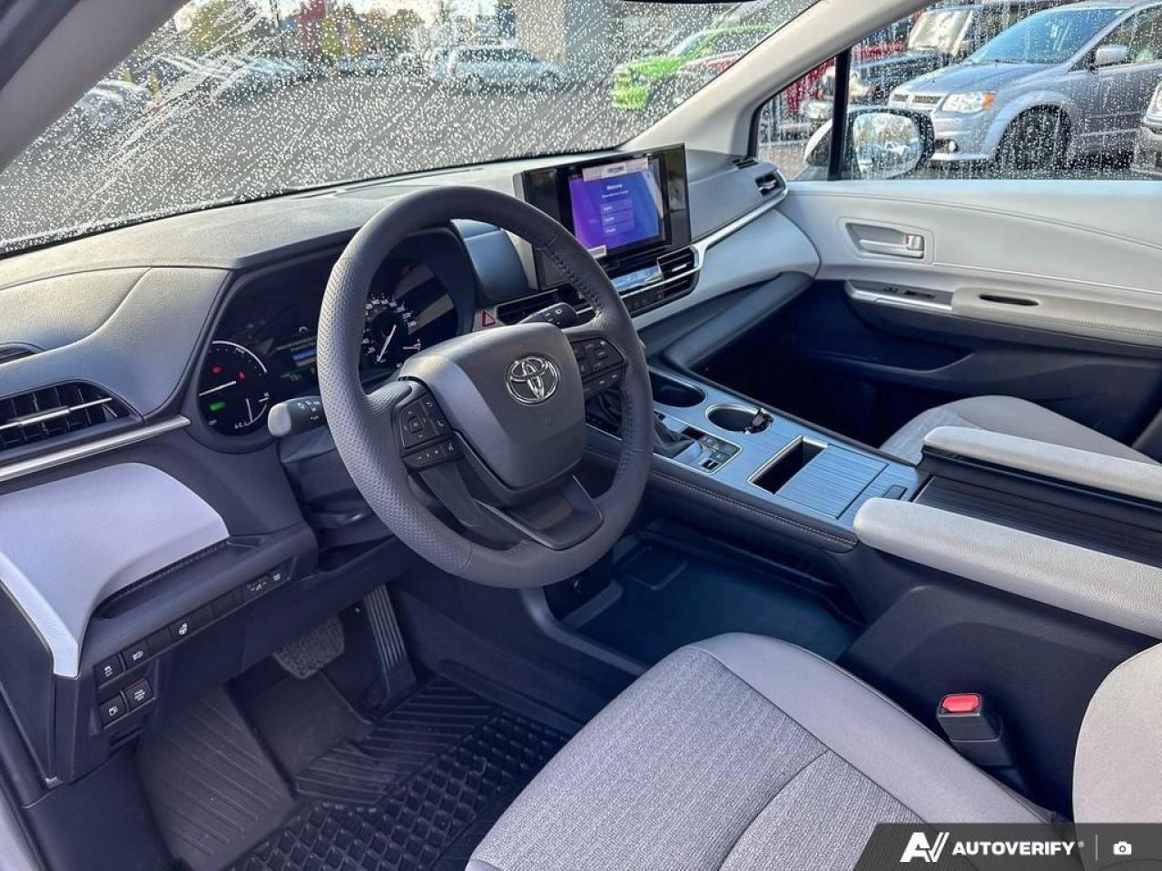 2025 Toyota Sienna LE 8-Passenger 4dr All-Wheel Drive Passenger Van Photo