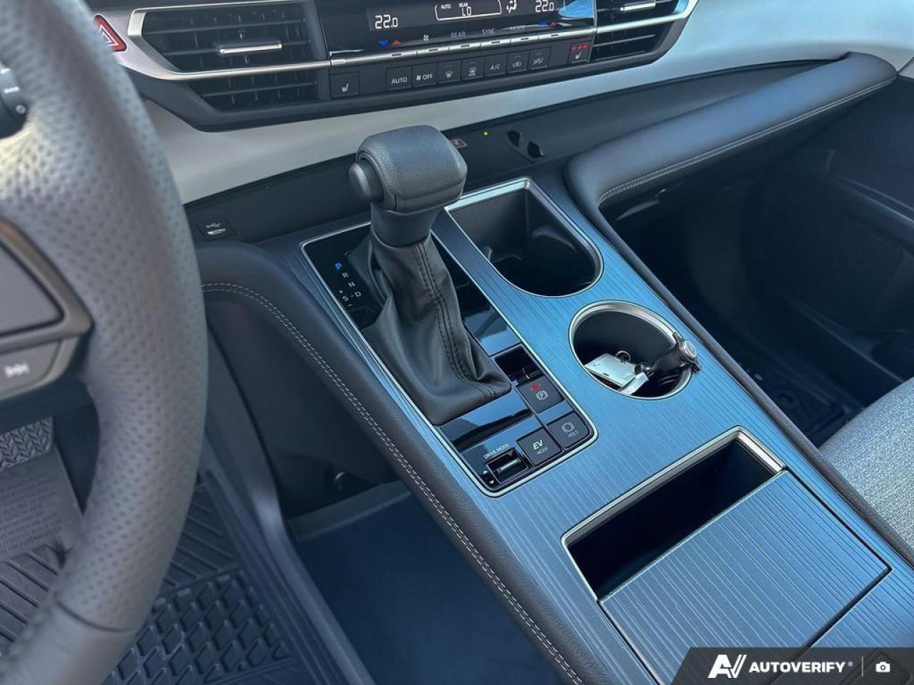 2025 Toyota Sienna LE 8-Passenger 4dr All-Wheel Drive Passenger Van Photo