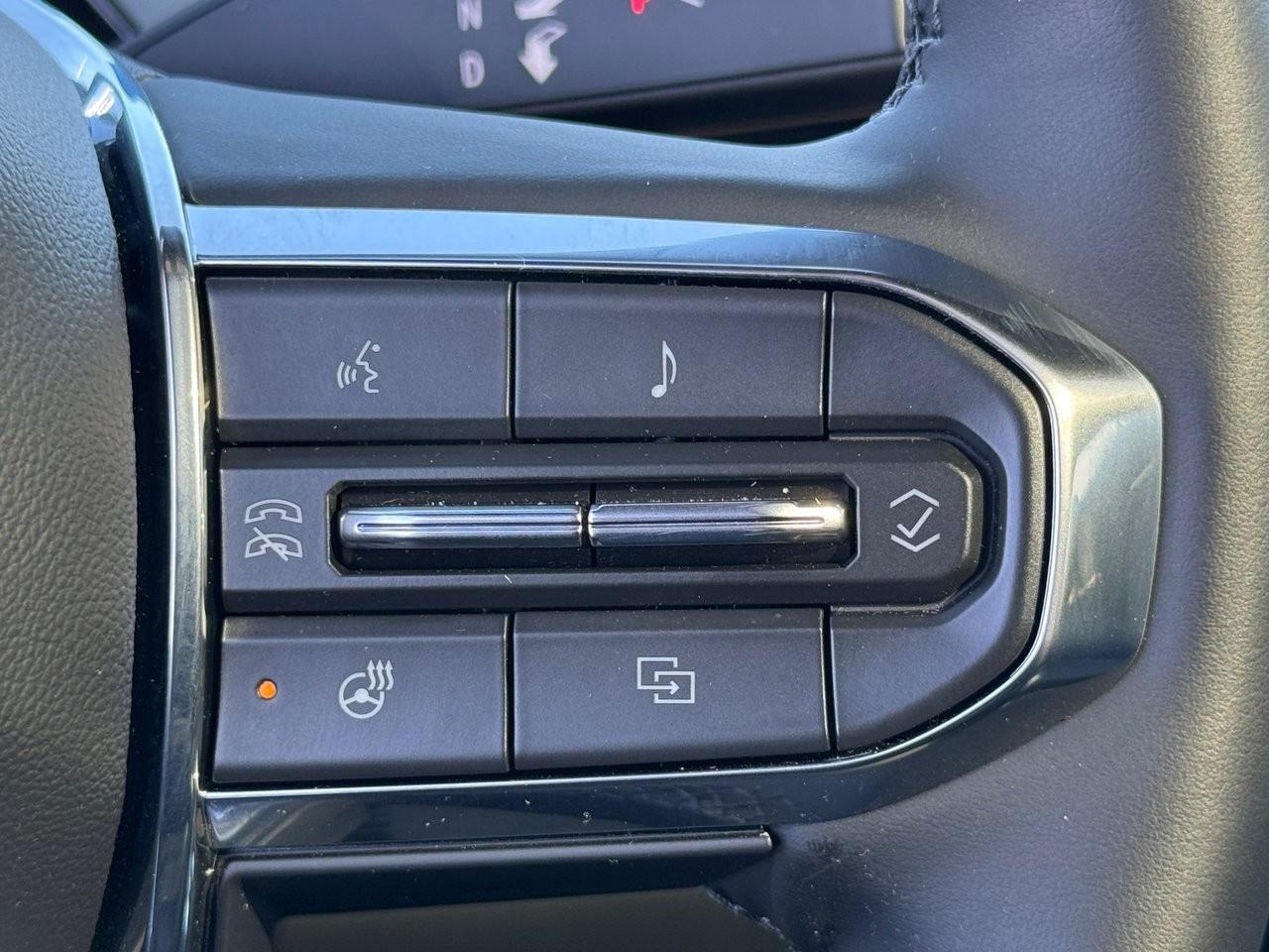 2025 GMC Sierra EV e4WD Crew Cab Max Range Denali Photo