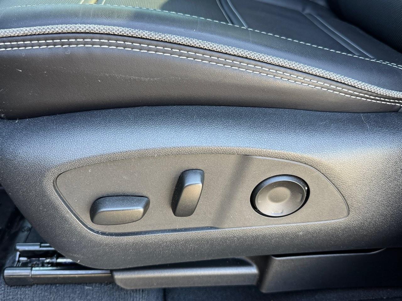 2025 GMC Sierra EV e4WD Crew Cab Max Range Denali Photo