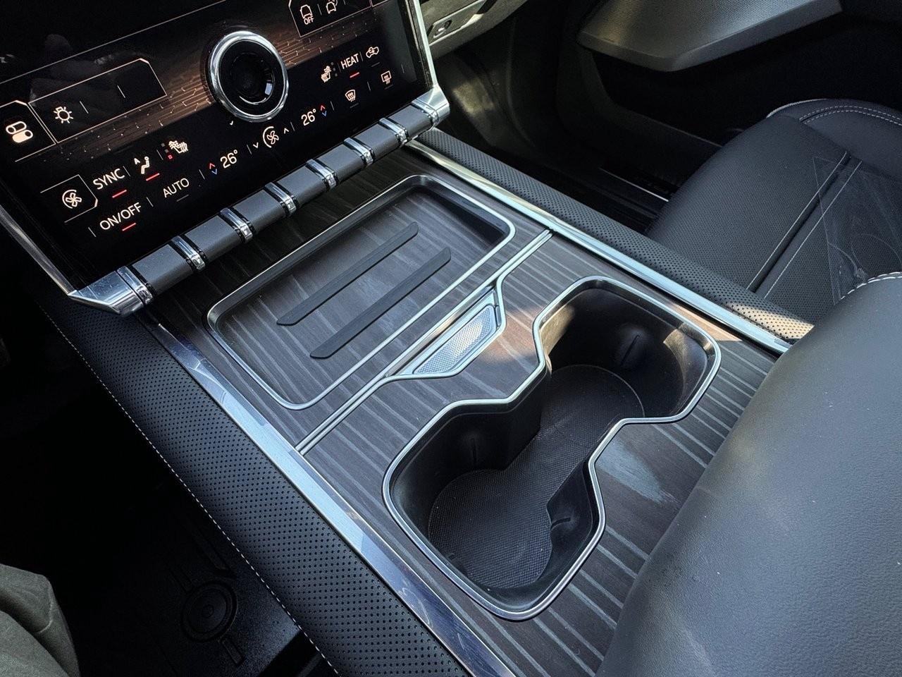 2025 GMC Sierra EV e4WD Crew Cab Max Range Denali Photo