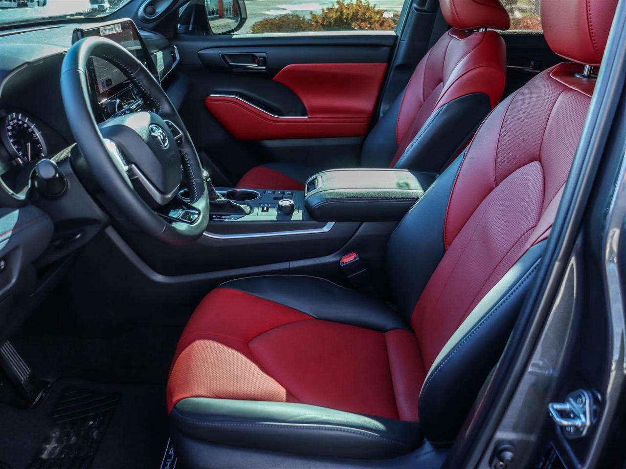 2024 Toyota Highlander XSE 4dr All-Wheel Drive Photo