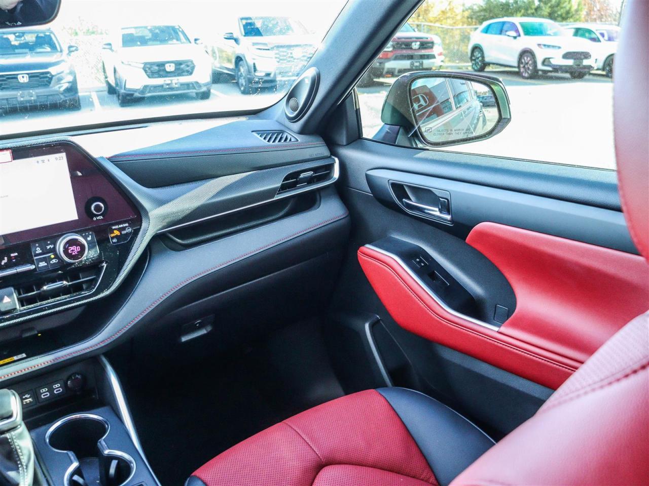 2024 Toyota Highlander XSE 4dr All-Wheel Drive Photo