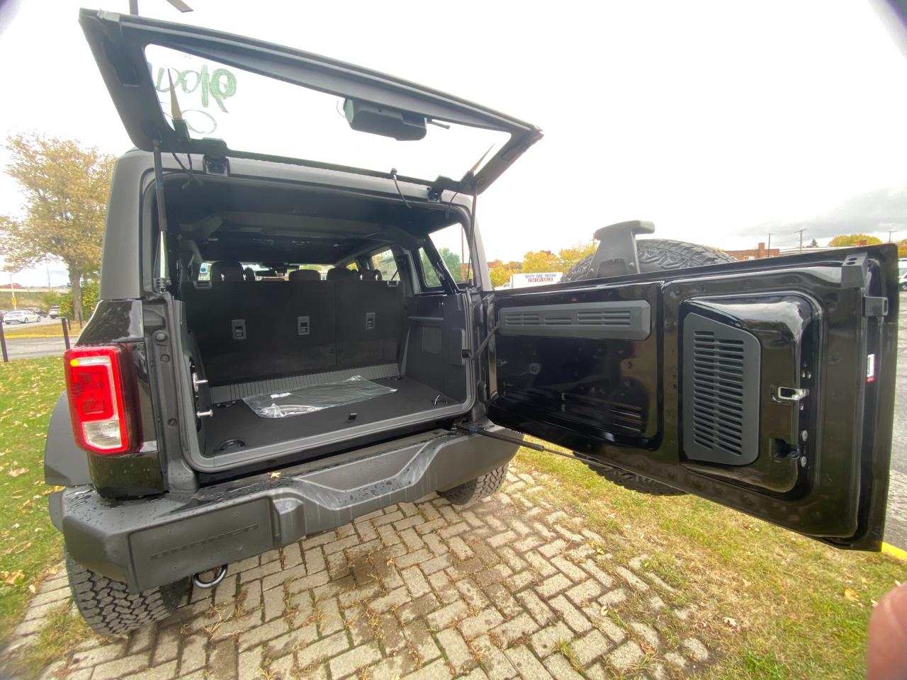 2025 Ford Bronco Base 4dr 4x4 Photo