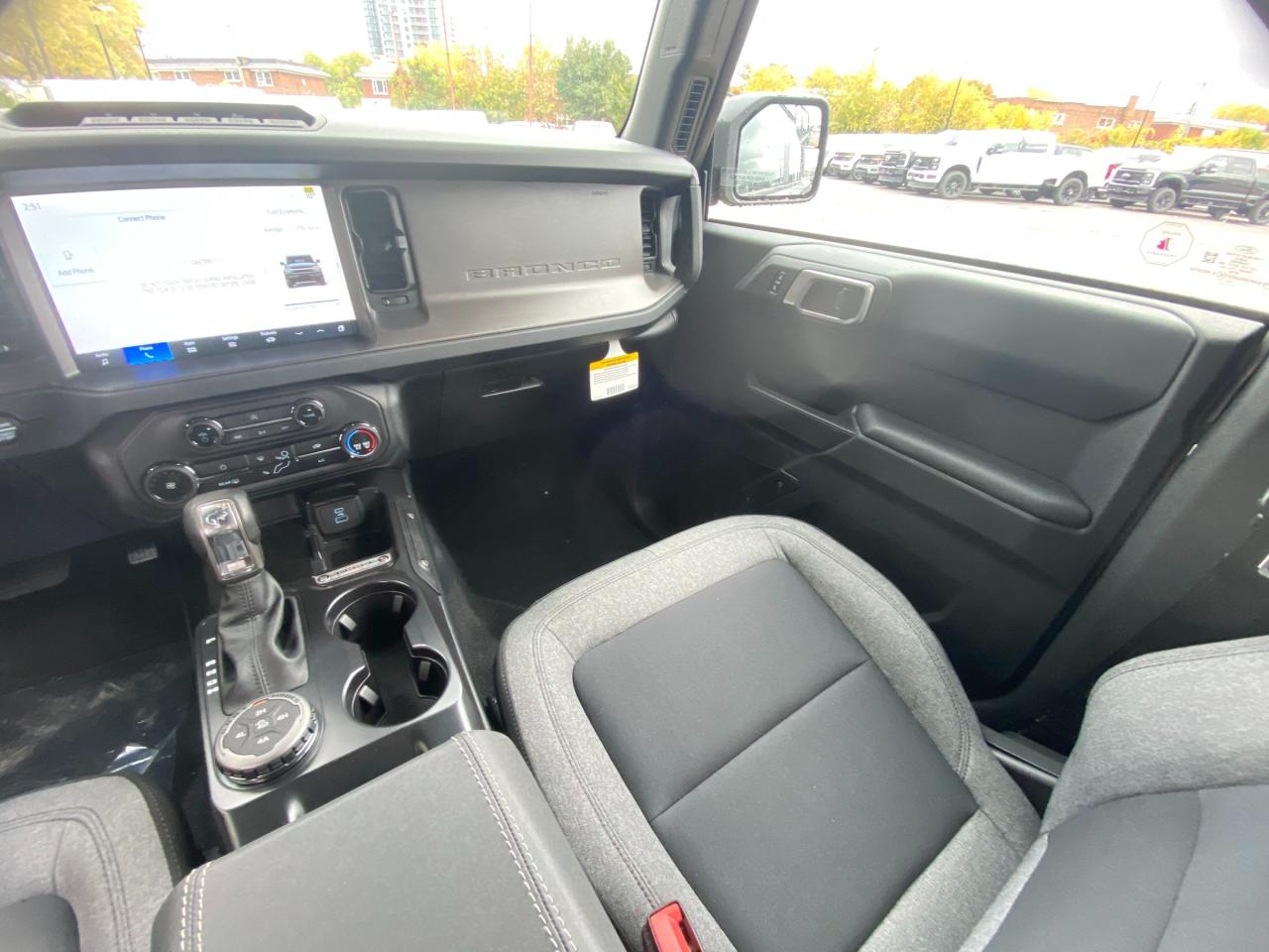 2025 Ford Bronco Base 4dr 4x4 Photo