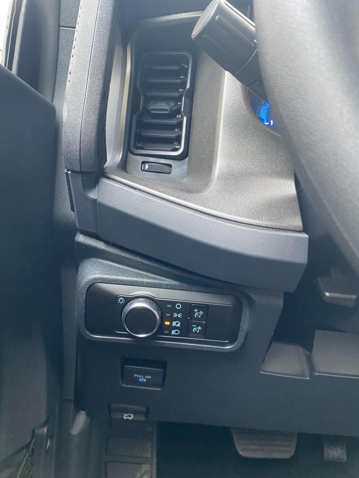 2025 Ford Bronco Base 4dr 4x4 Photo