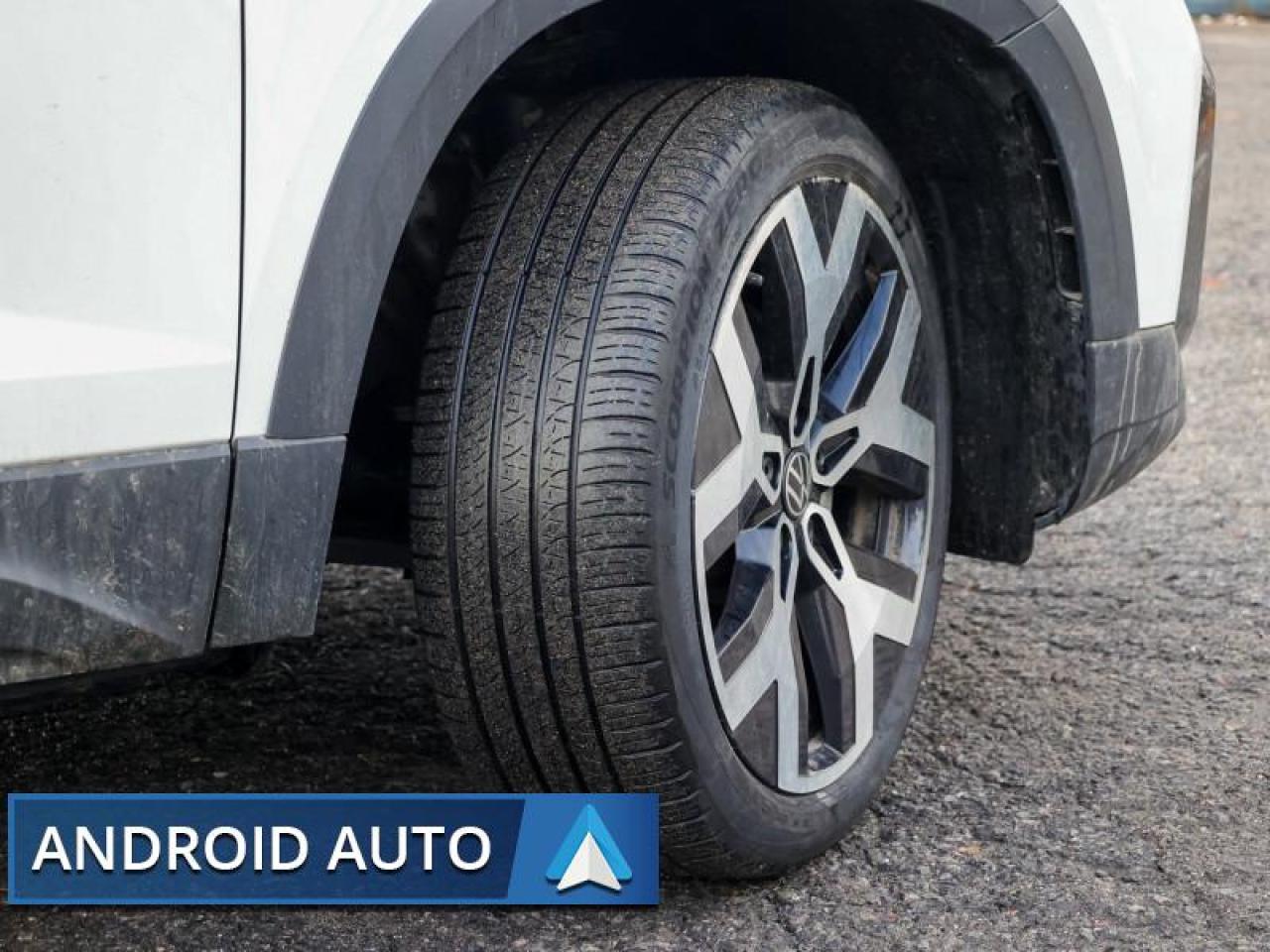 2023 Volkswagen Taos Highline Photo