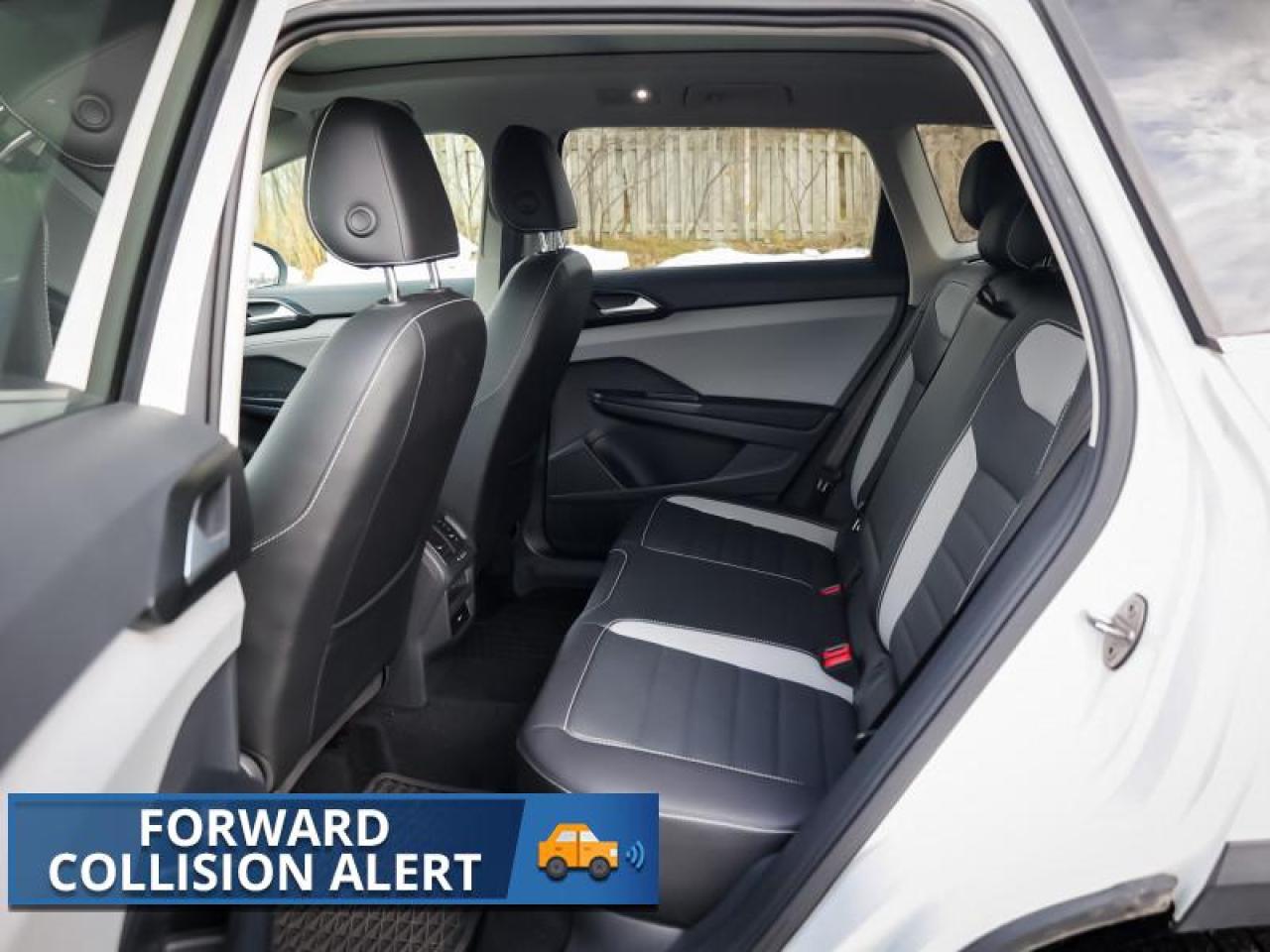 2023 Volkswagen Taos Highline Photo