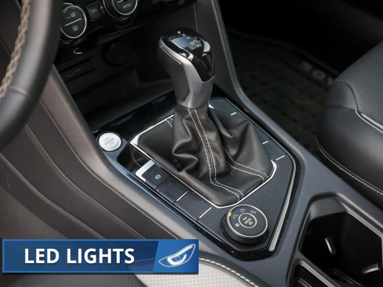 2023 Volkswagen Taos Highline Photo