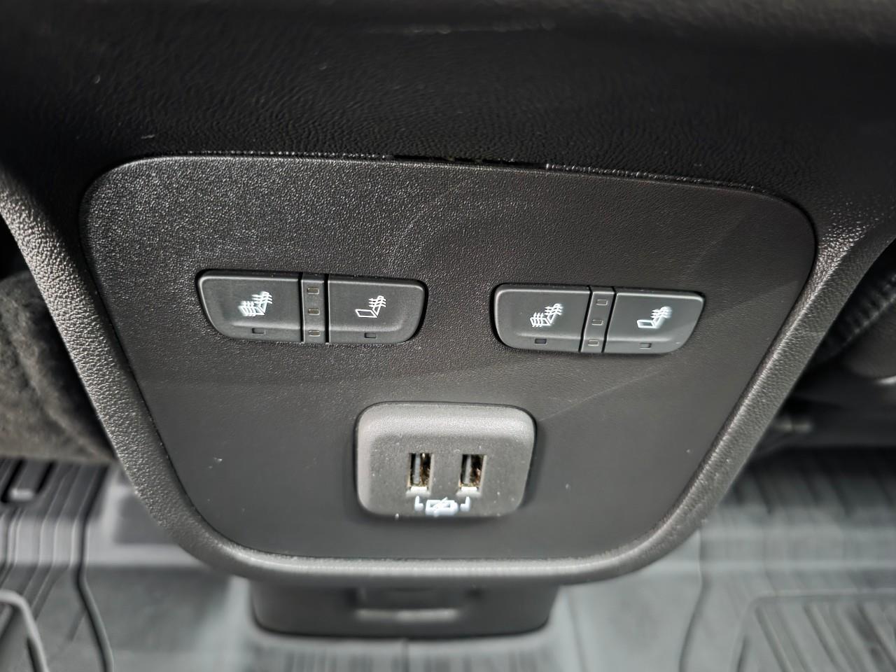 2024 GMC Terrain Denali 4dr All-Wheel Drive Photo