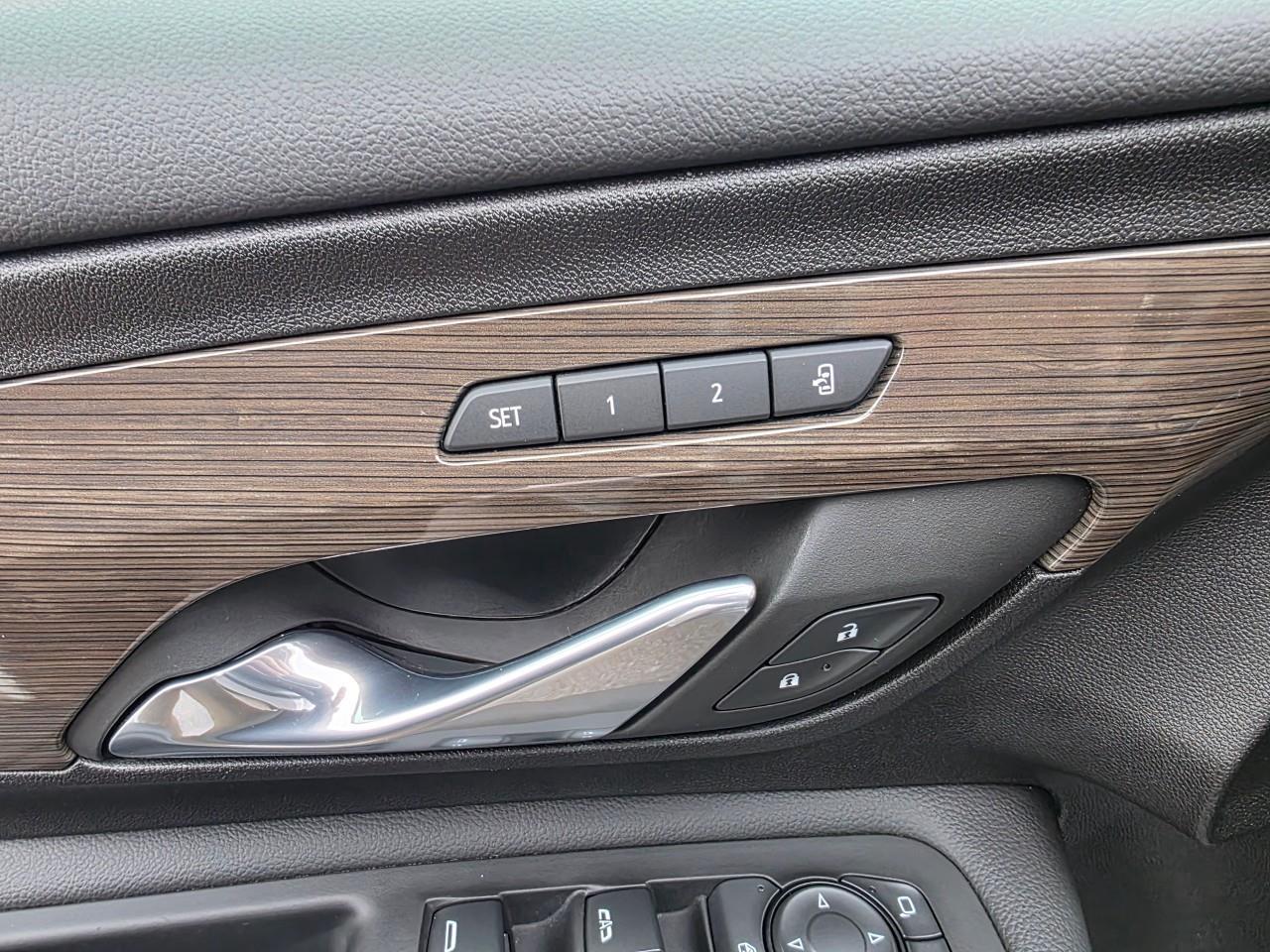 2024 GMC Terrain Denali 4dr All-Wheel Drive Photo