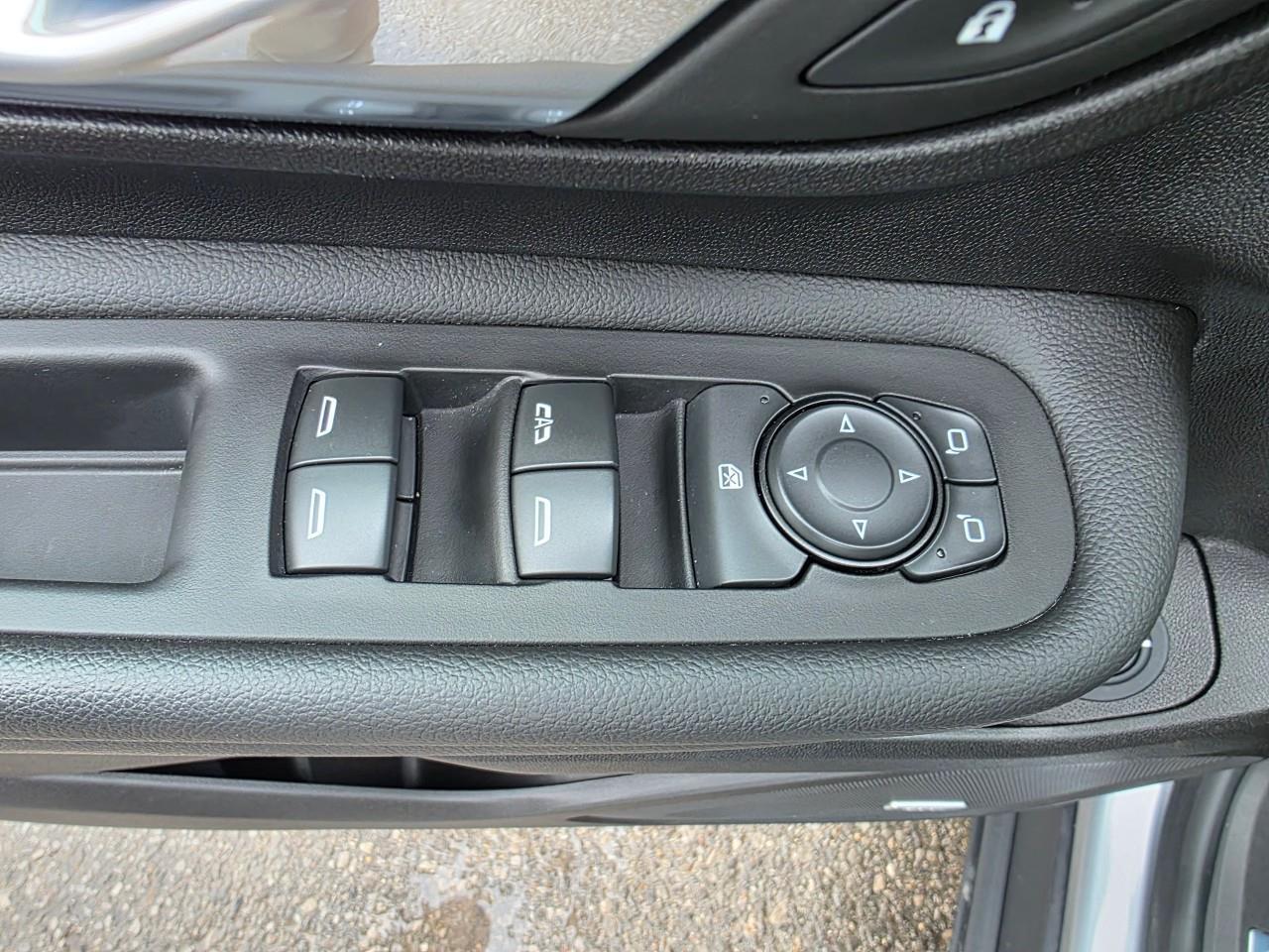 2024 GMC Terrain Denali 4dr All-Wheel Drive Photo