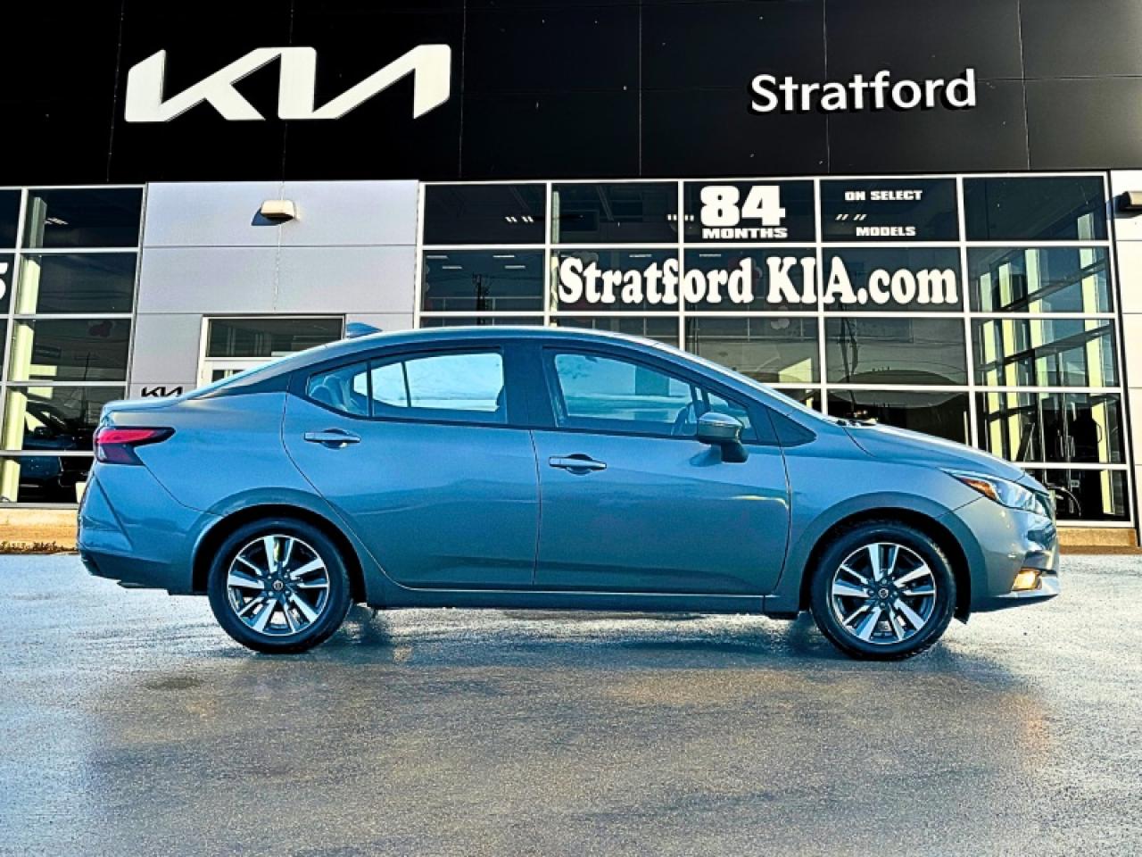 2021 Nissan Versa SV Photo