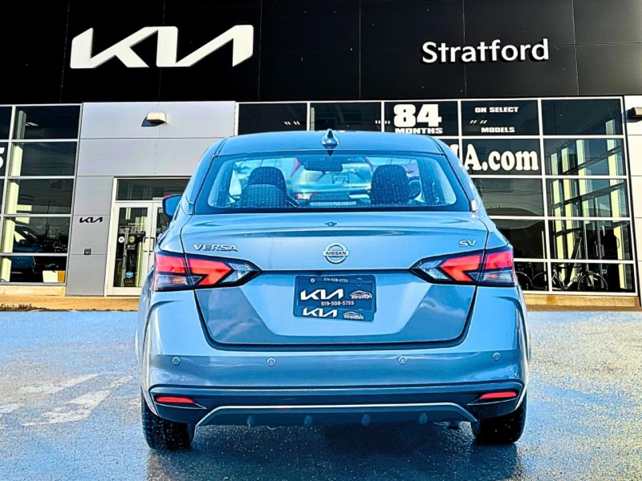 2021 Nissan Versa SV Photo3