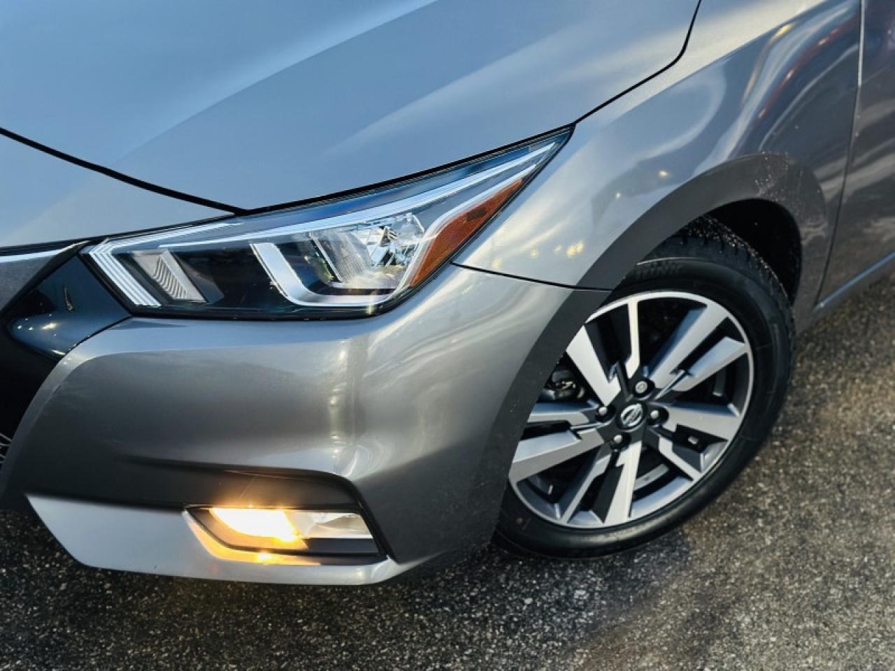 2021 Nissan Versa SV Photo