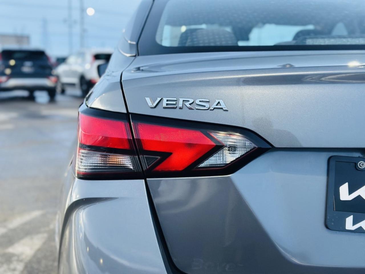 2021 Nissan Versa SV Photo