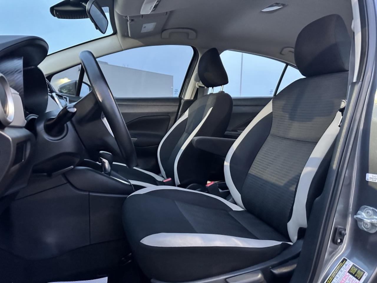 2021 Nissan Versa SV Photo