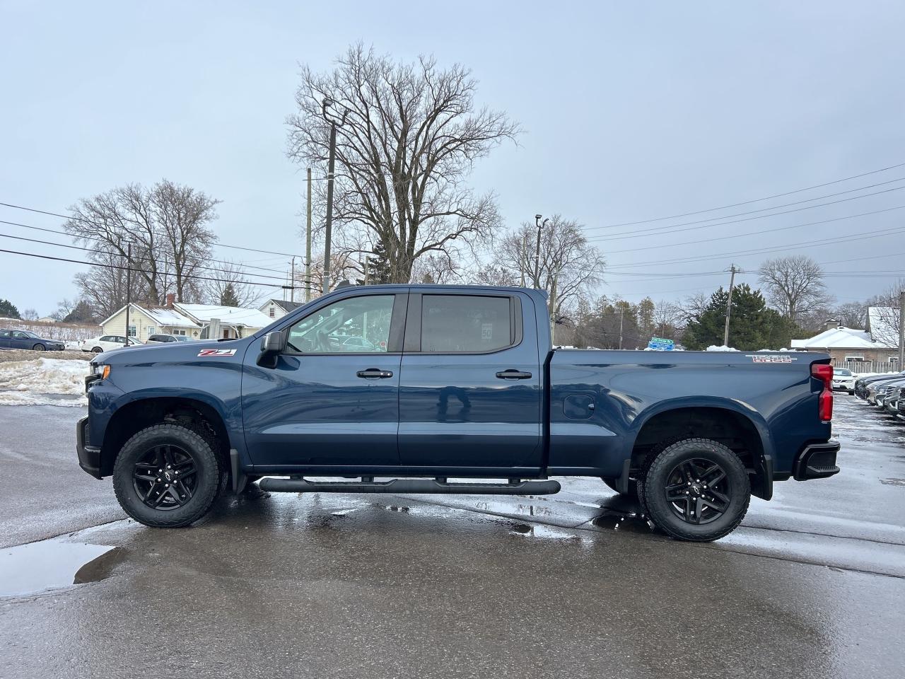 2022 Chevrolet Silverado LT Trail Boss 4X4/PWR ROOF/NAV CALL PICTON 63K Photo2
