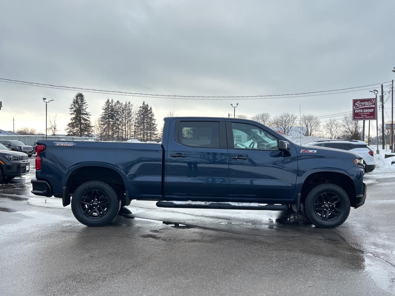 2022 Chevrolet Silverado LT Trail Boss 4X4/PWR ROOF/NAV CALL PICTON 63K Photo