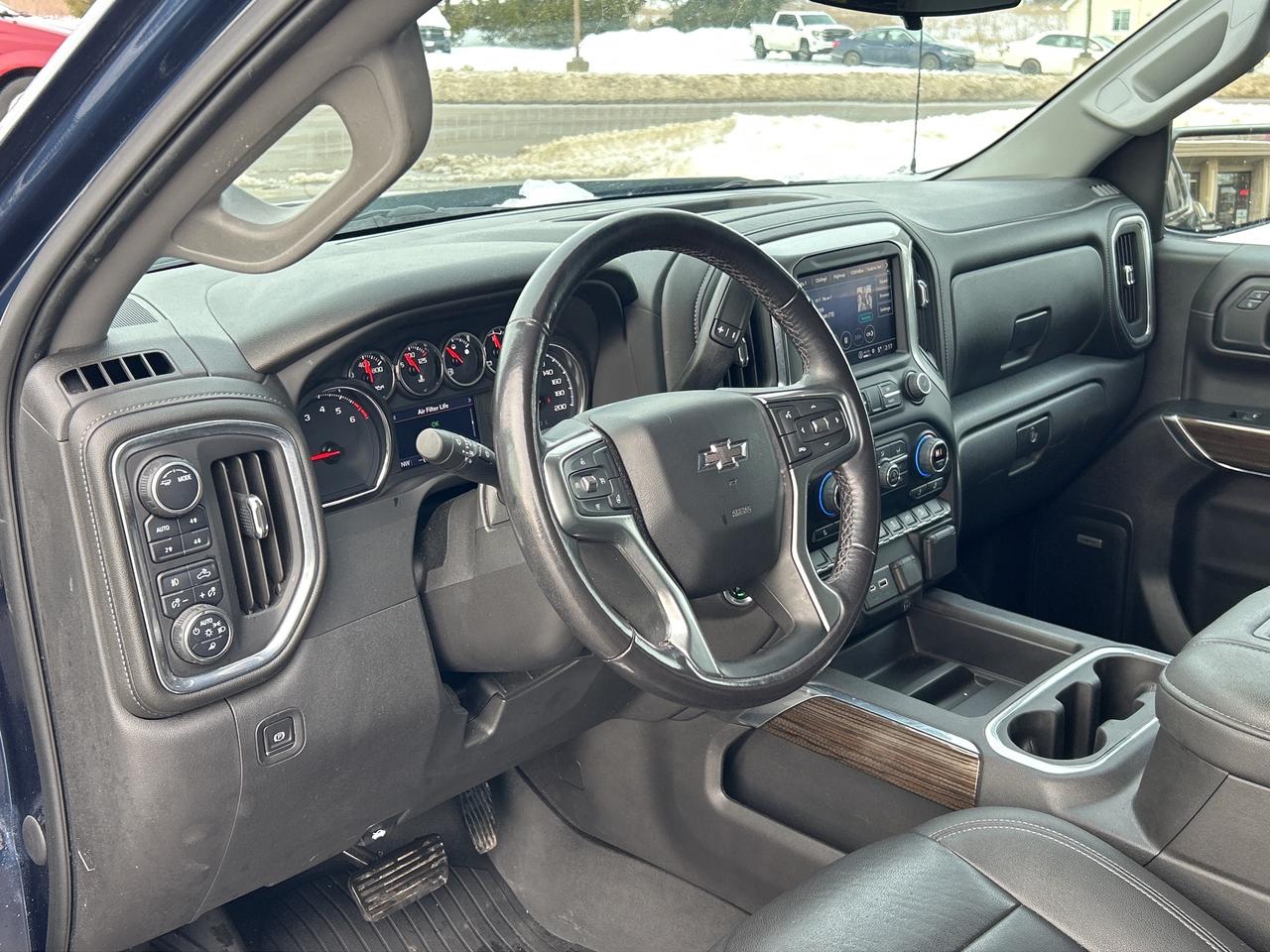 2022 Chevrolet Silverado LT Trail Boss 4X4/PWR ROOF/NAV CALL BELLEVILLE Photo