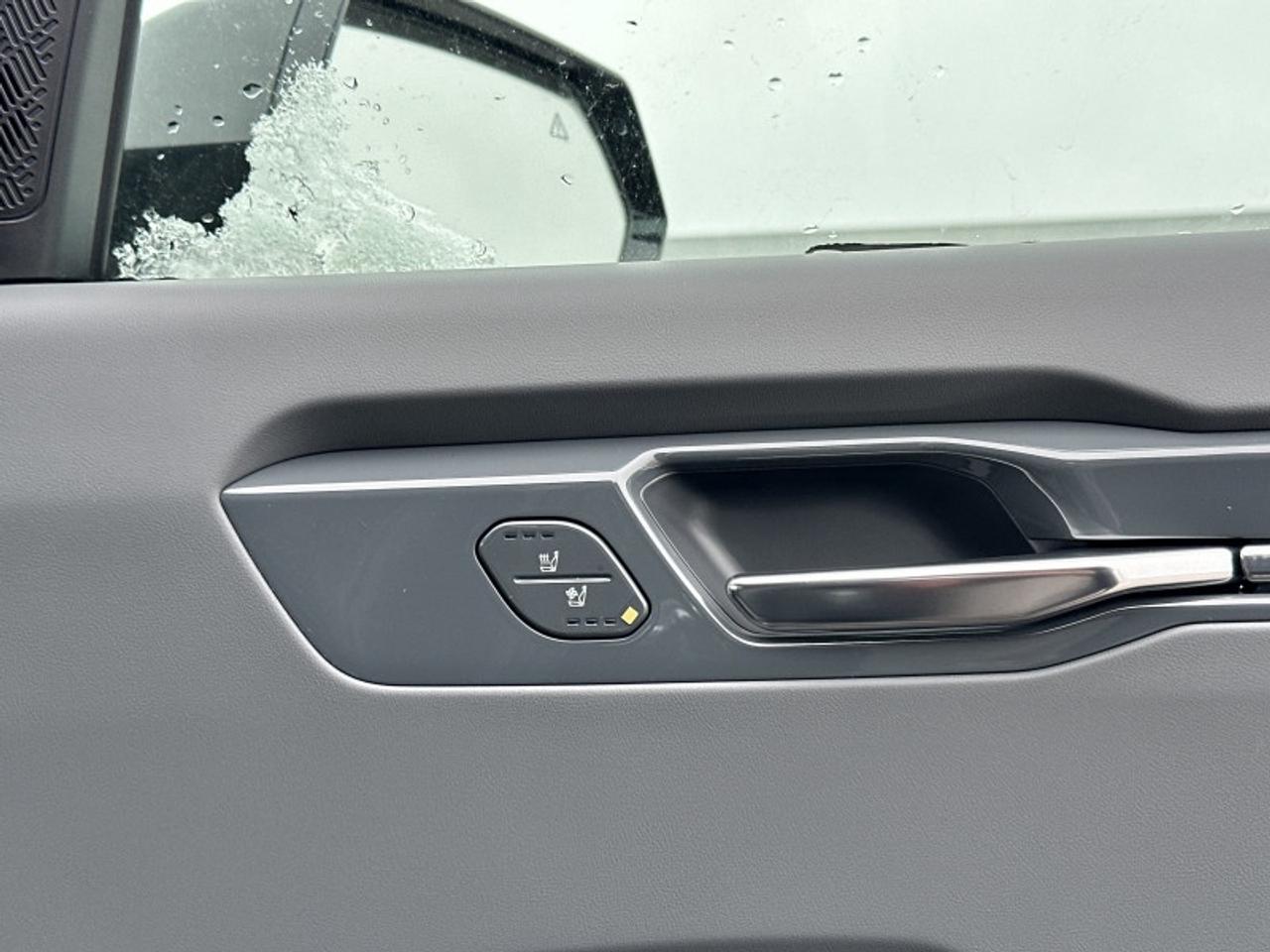 2026 Kia EV9 W/PLUS PACKAGE Photo