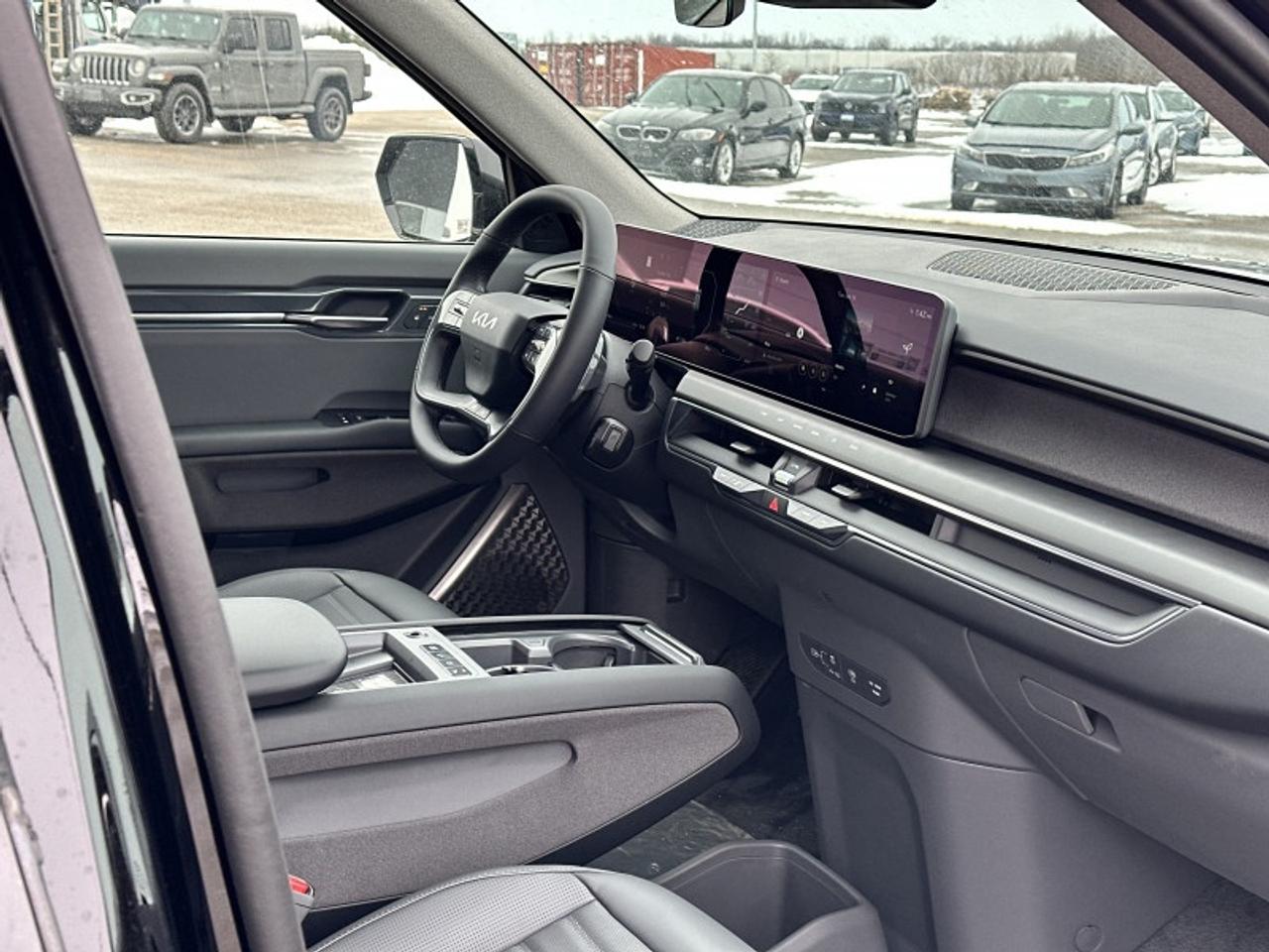 2026 Kia EV9 W/PLUS PACKAGE Photo