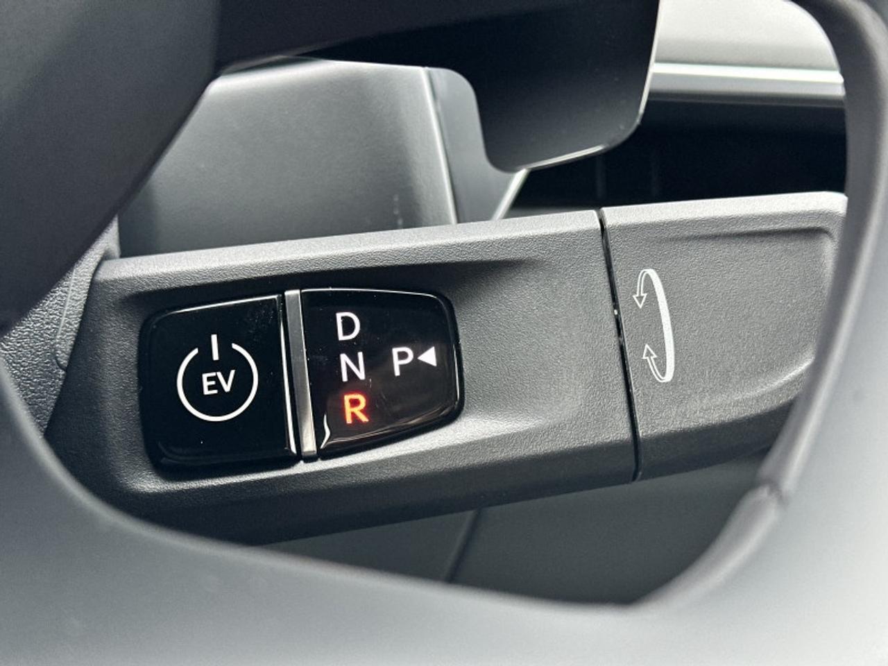 2026 Kia EV9 W/PLUS PACKAGE Photo