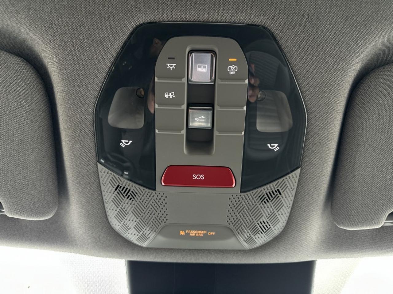 2026 Kia EV9 W/PLUS PACKAGE Photo