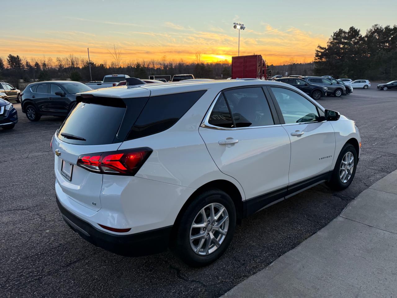 2024 Chevrolet Equinox LT 4dr Front-Wheel Drive Photo