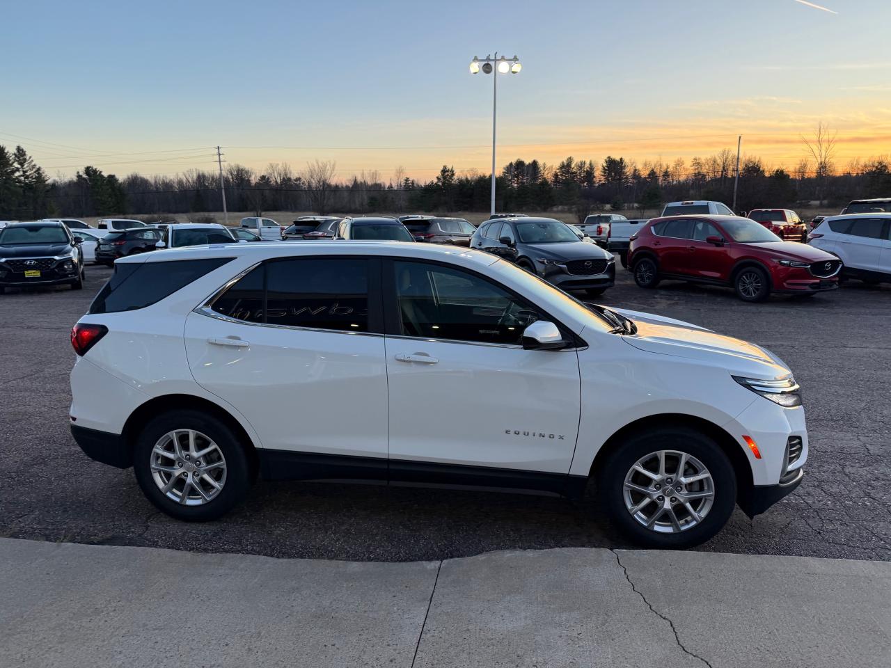 2024 Chevrolet Equinox LT 4dr Front-Wheel Drive Photo