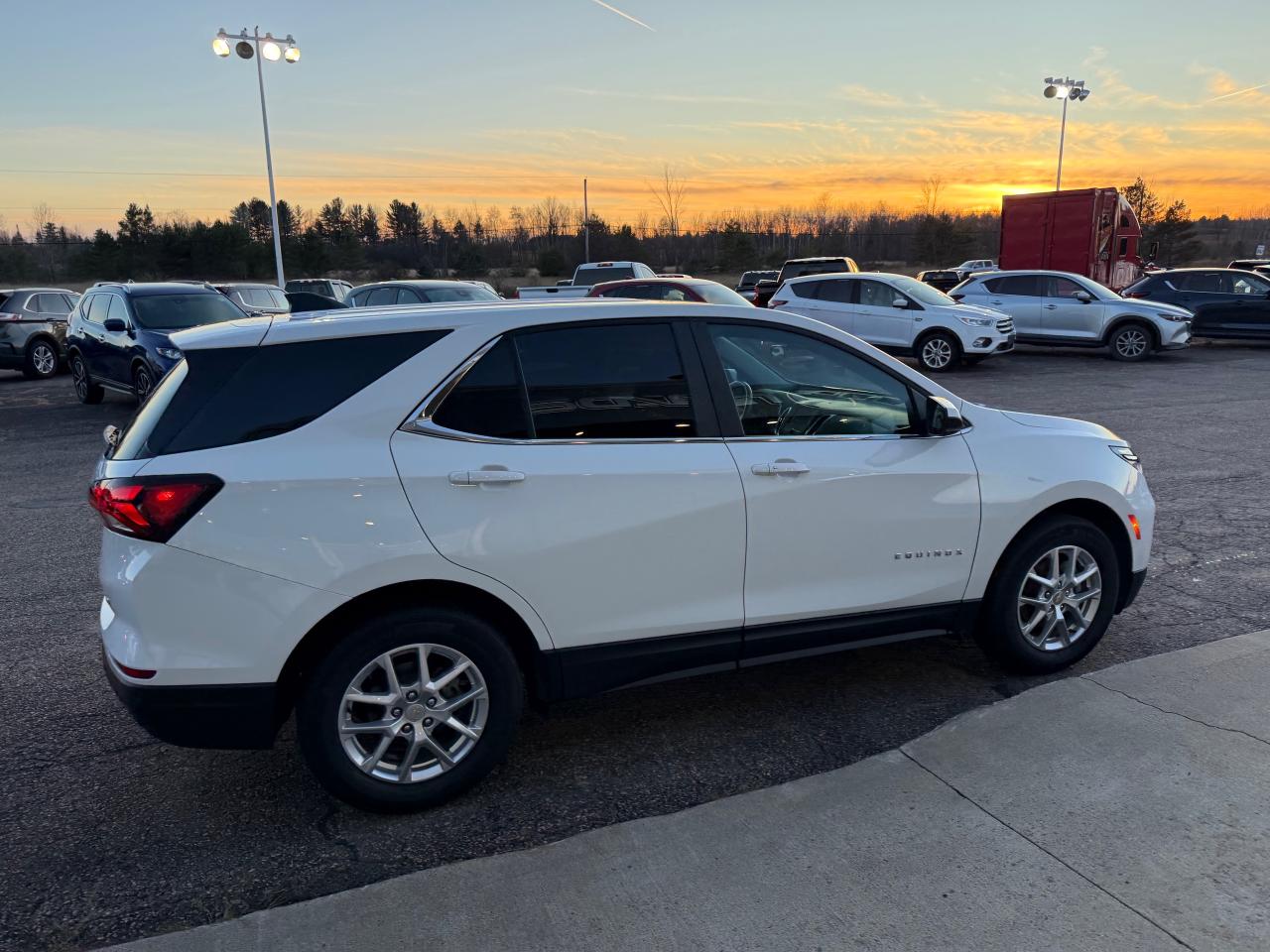 2024 Chevrolet Equinox LT 4dr Front-Wheel Drive Photo