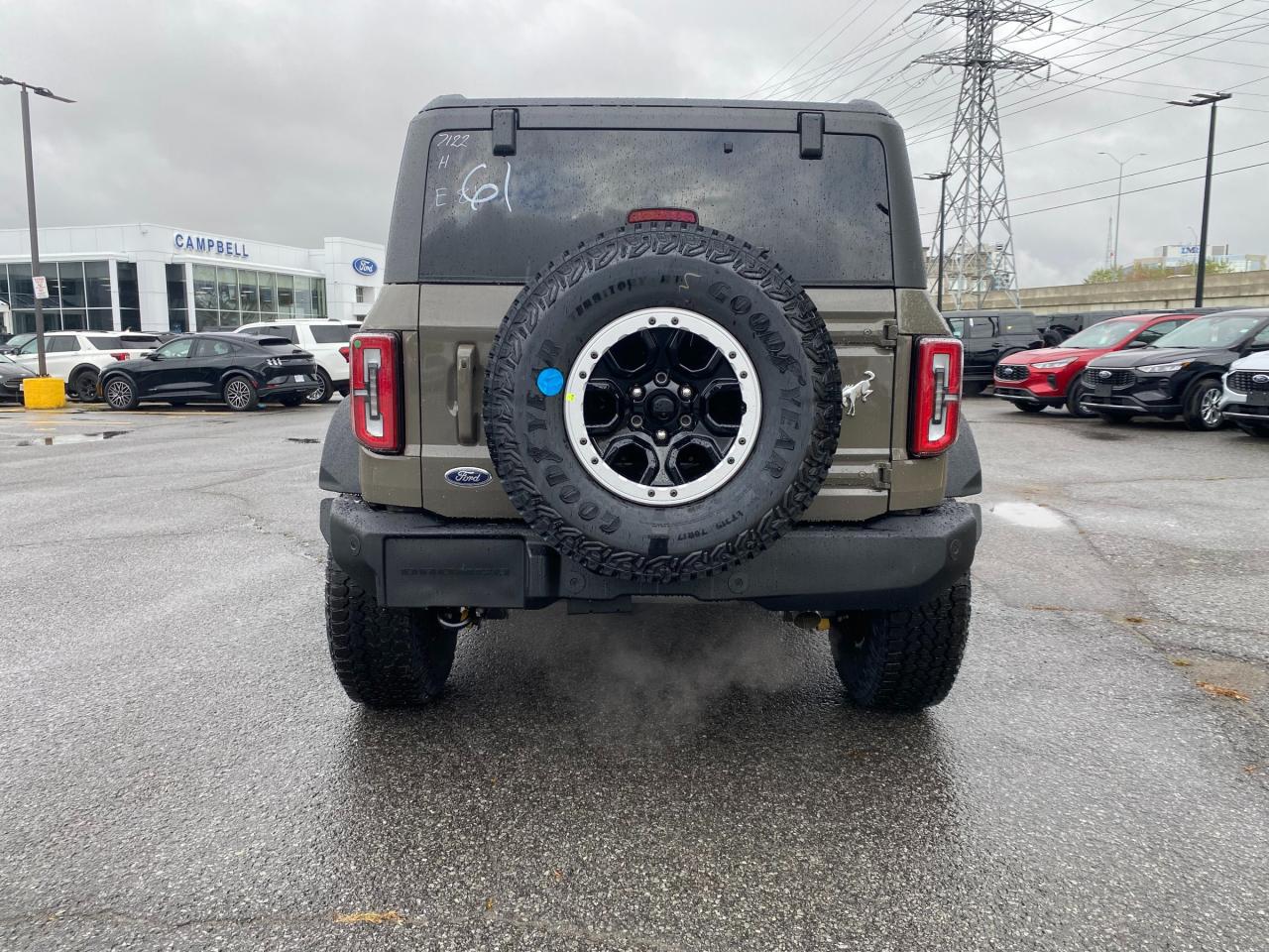 2025 Ford Bronco Outer Banks 4dr 4x4 Photo