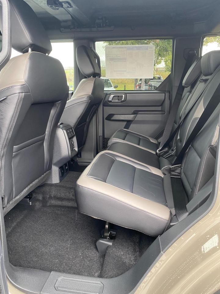 2025 Ford Bronco Outer Banks 4dr 4x4 Photo