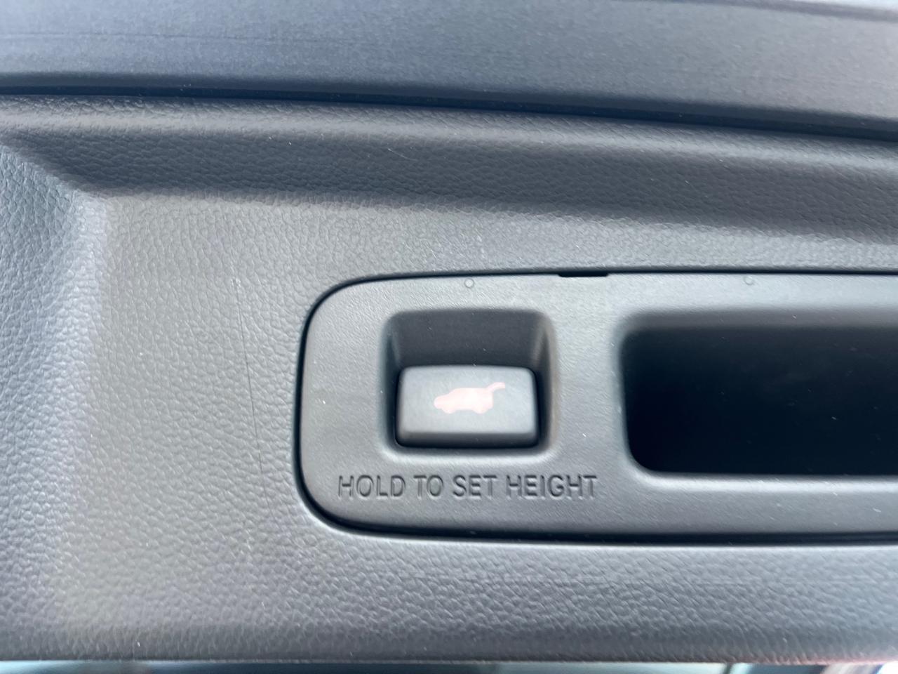 2024 Honda CR-V Hybrid Touring 4dr All-Wheel Drive Photo