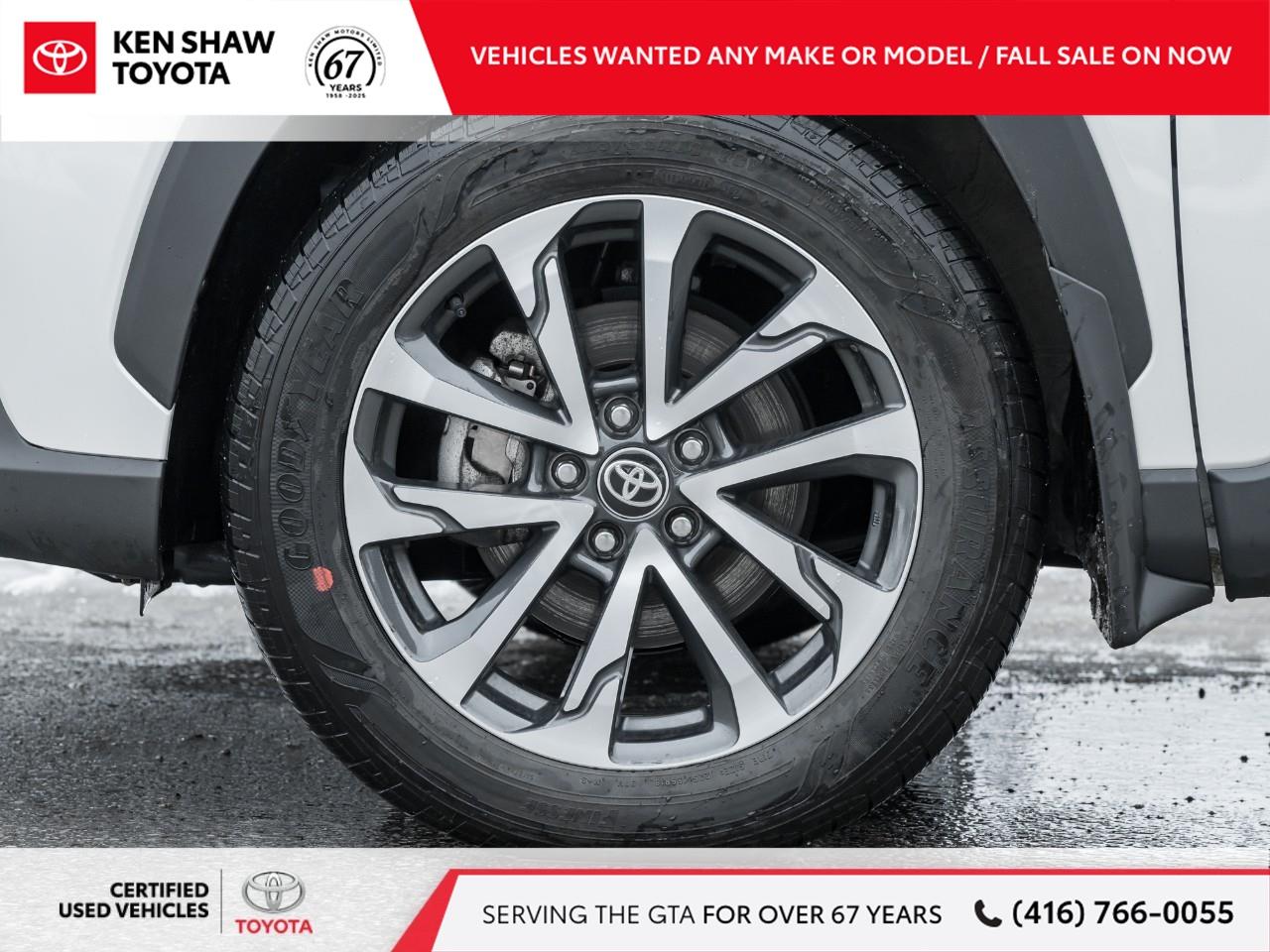 2024 Toyota Corolla Cross XLE 4dr All-Wheel Drive Photo