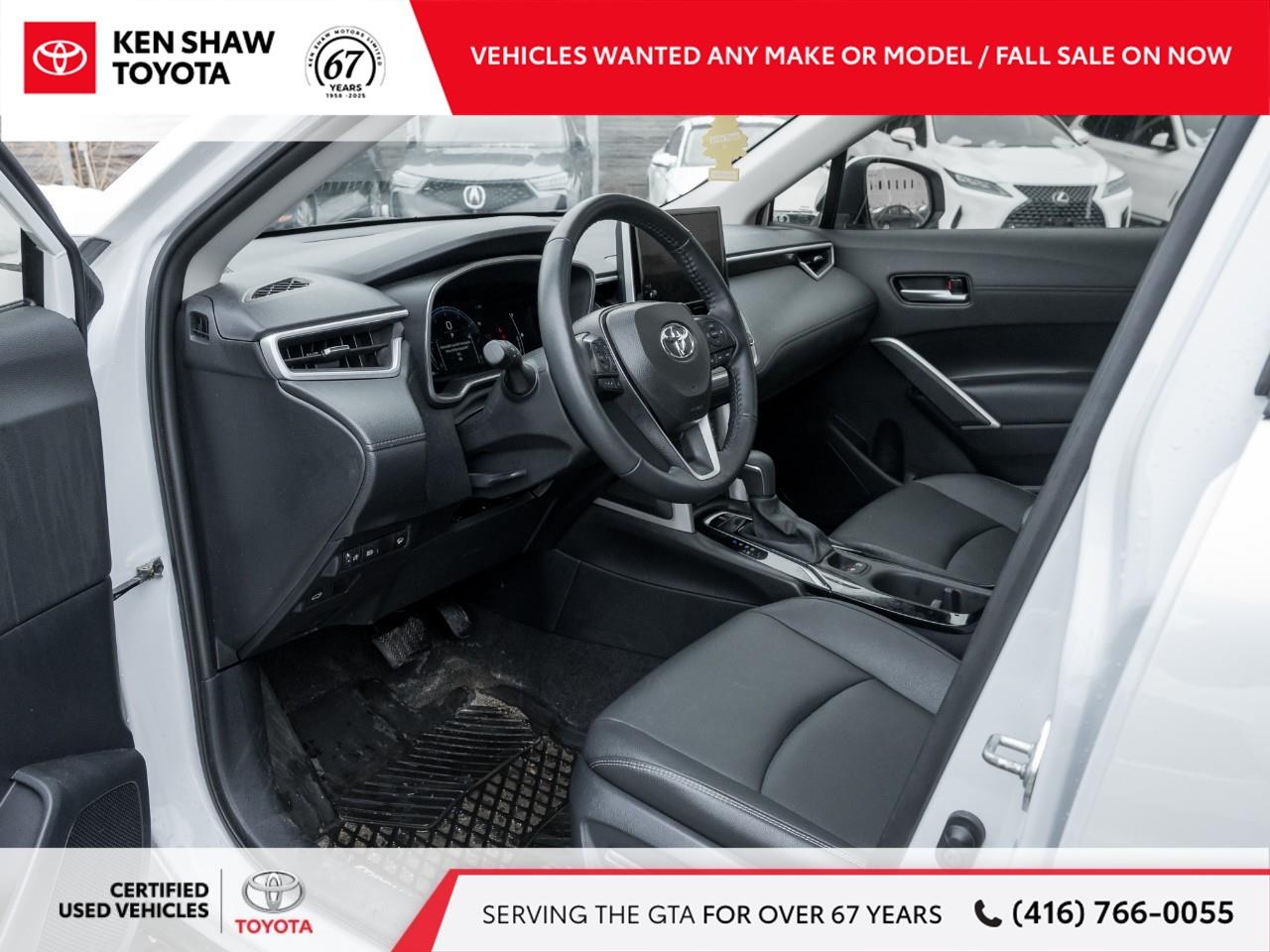 2024 Toyota Corolla Cross XLE 4dr All-Wheel Drive Photo