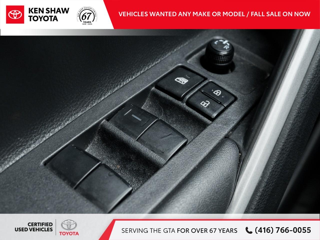 2024 Toyota Corolla Cross XLE 4dr All-Wheel Drive Photo